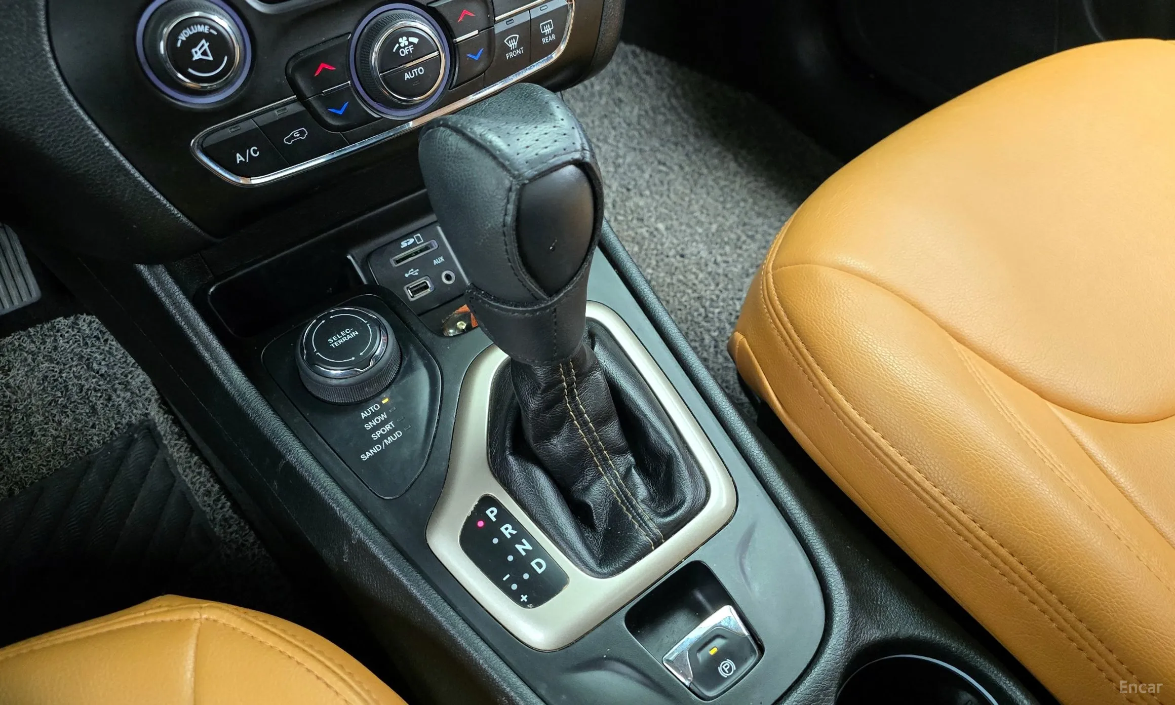Jeep Cherokee (KL) превью 9