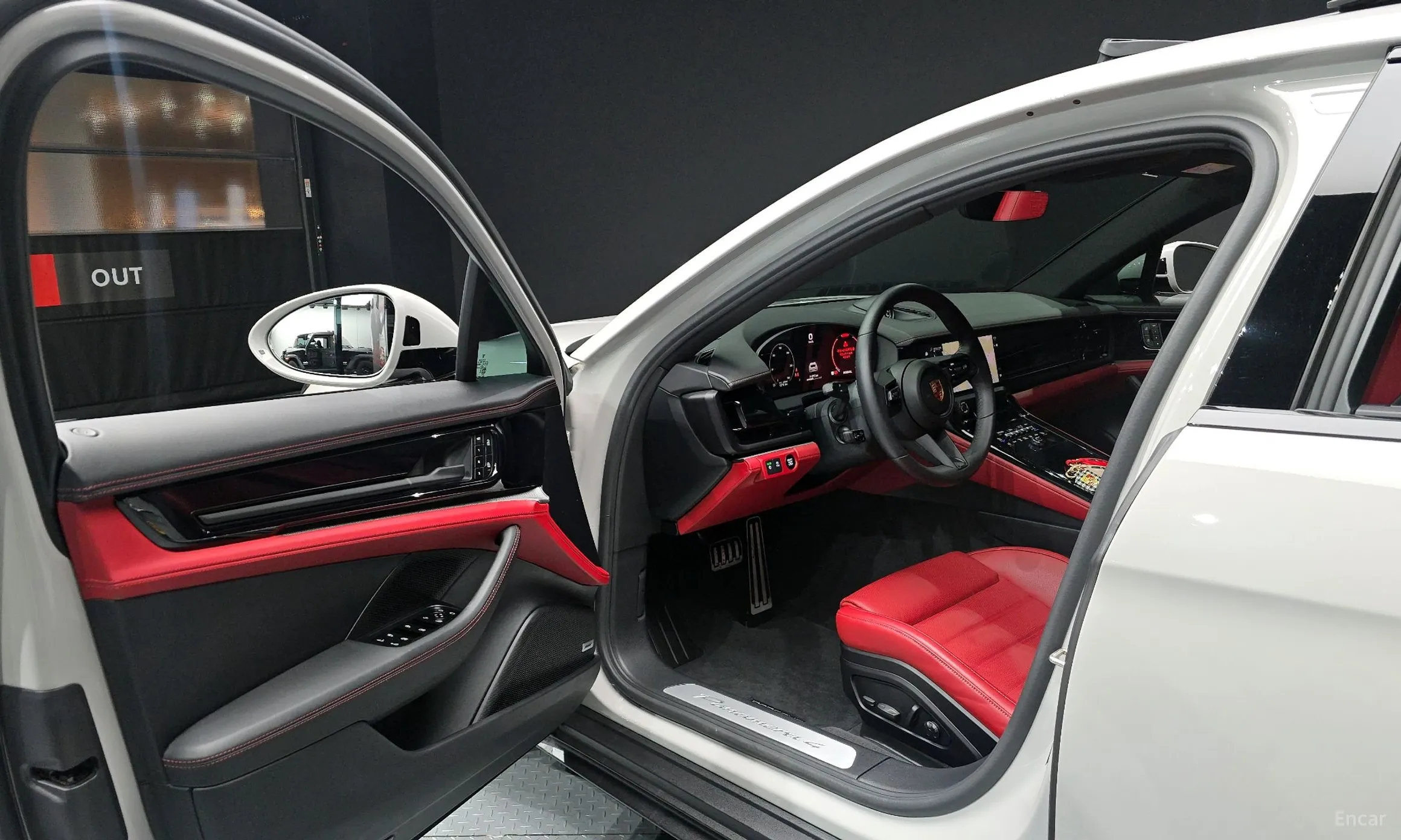 Porsche Panamera (976) превью 10