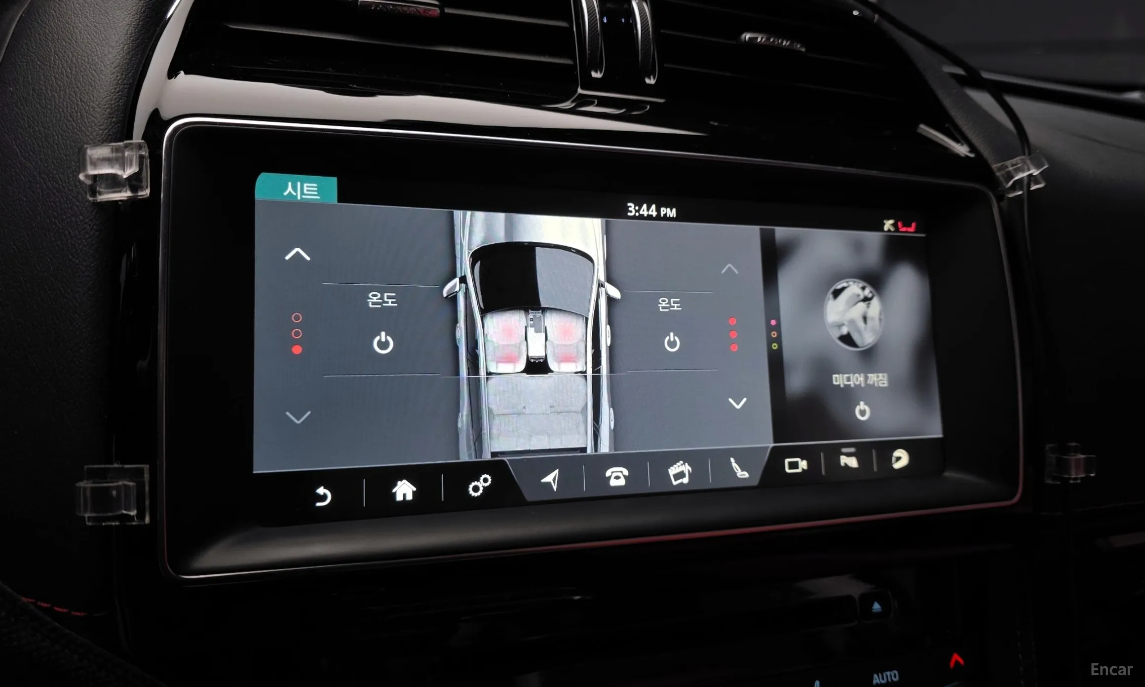 Jaguar F-PACE превью 16