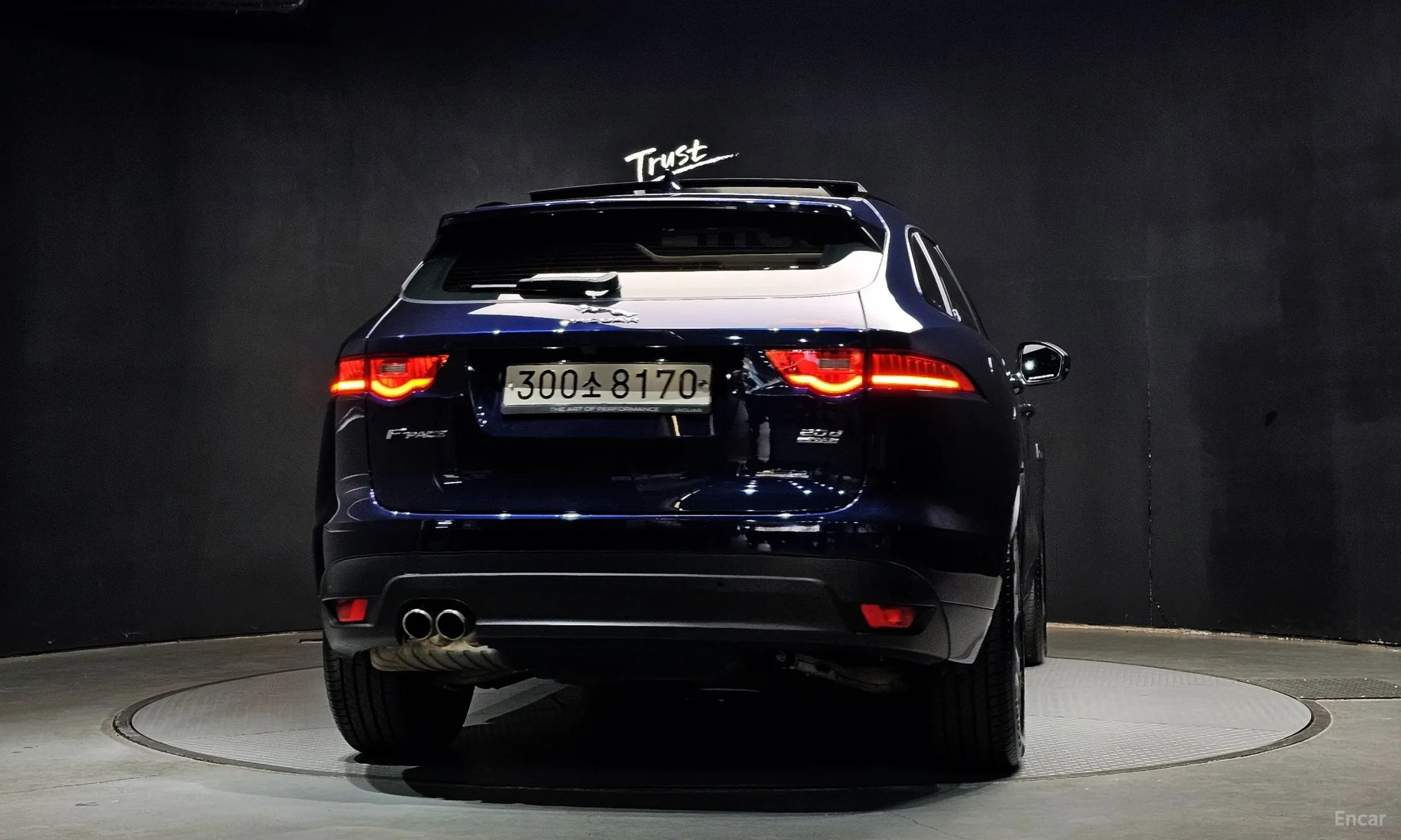 Jaguar F-PACE превью 4