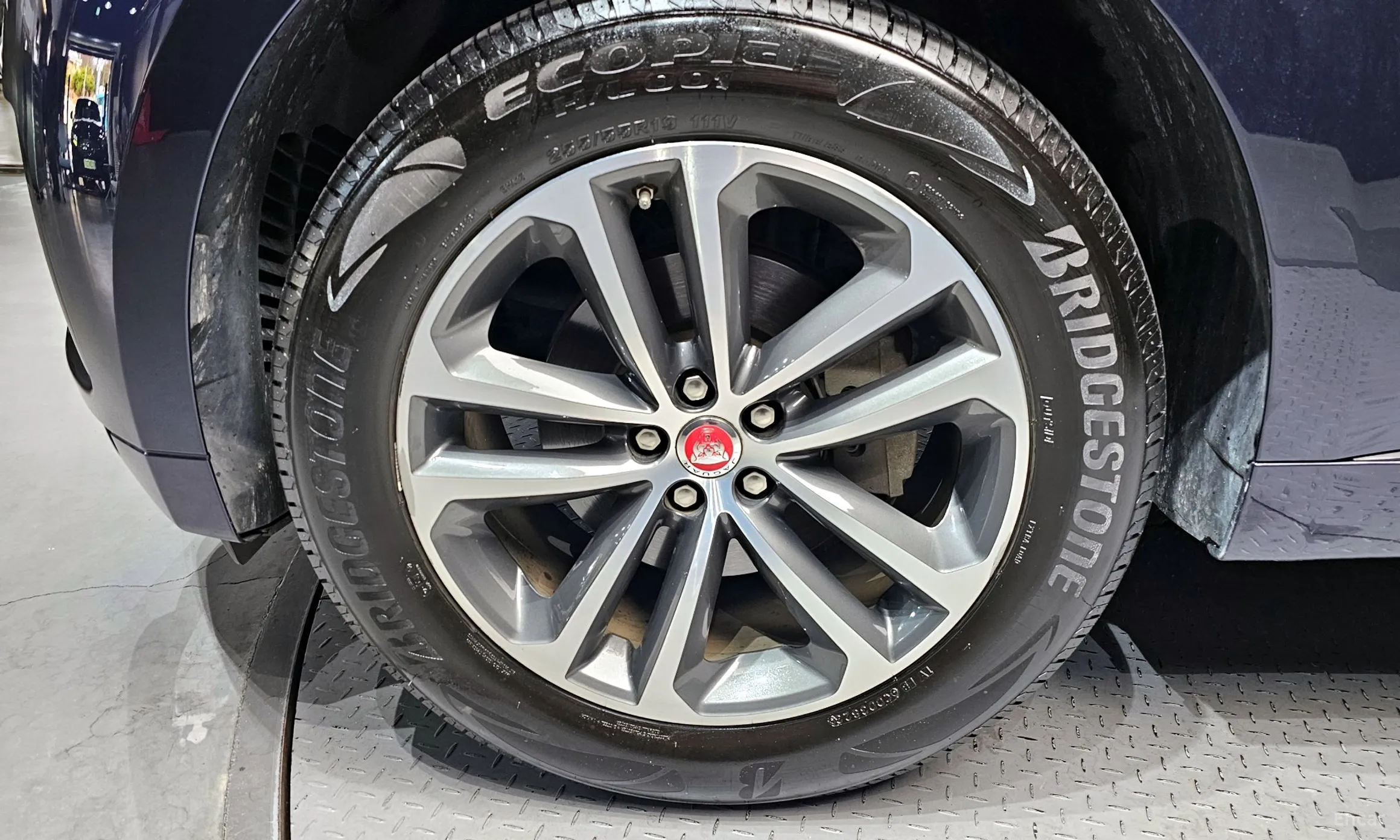 Jaguar F-PACE превью 5