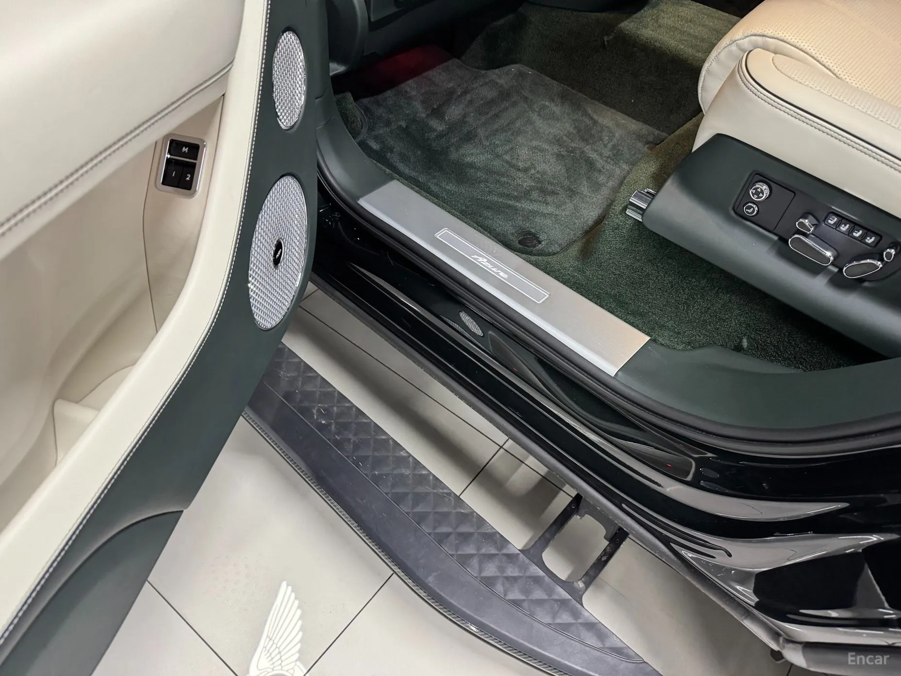 Bentley Bentayga превью 11