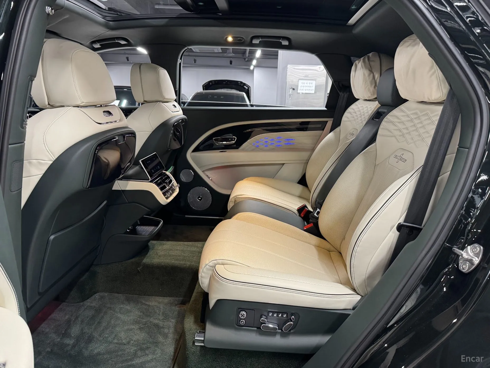 Bentley Bentayga превью 12