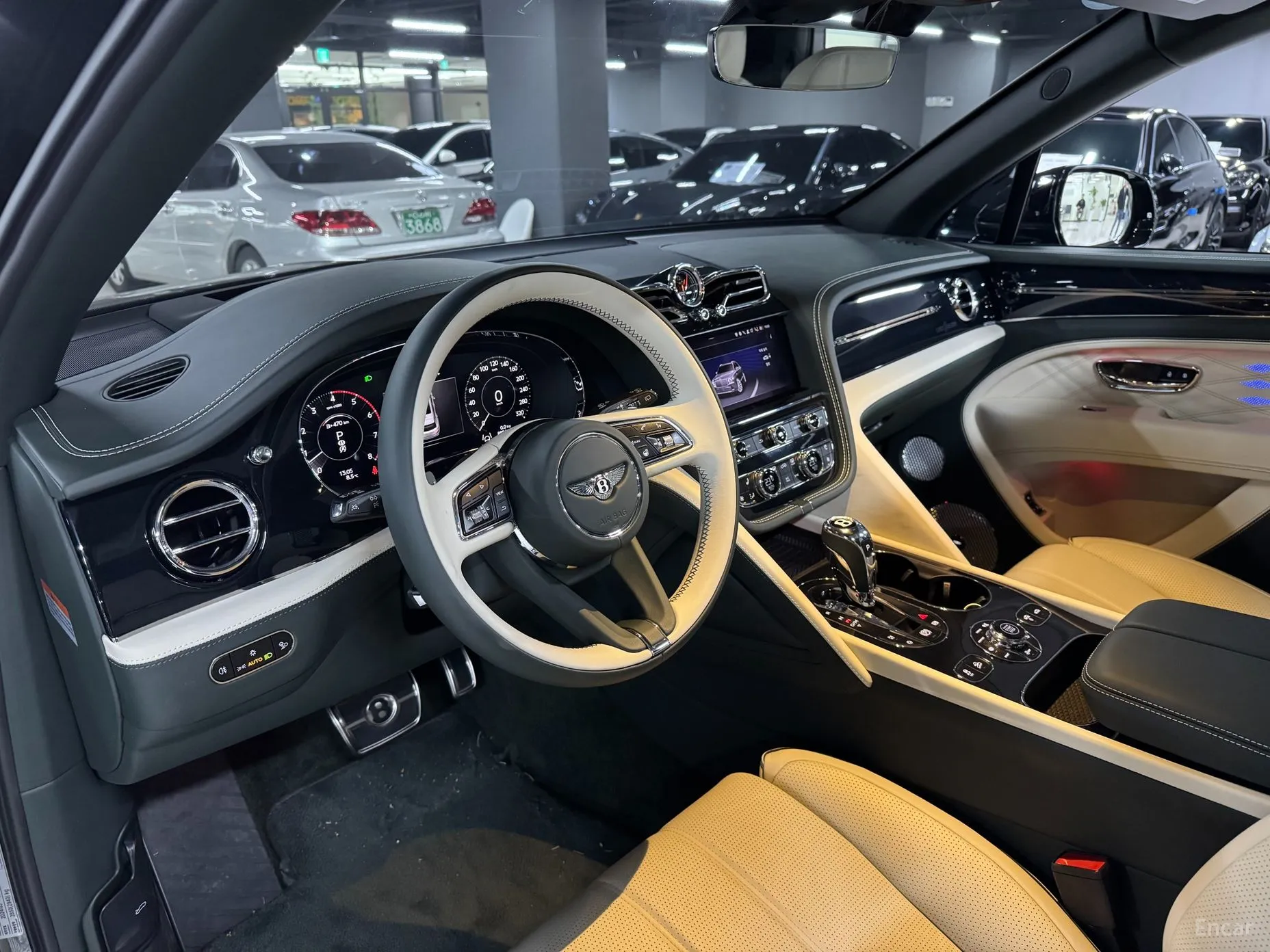 Bentley Bentayga превью 4