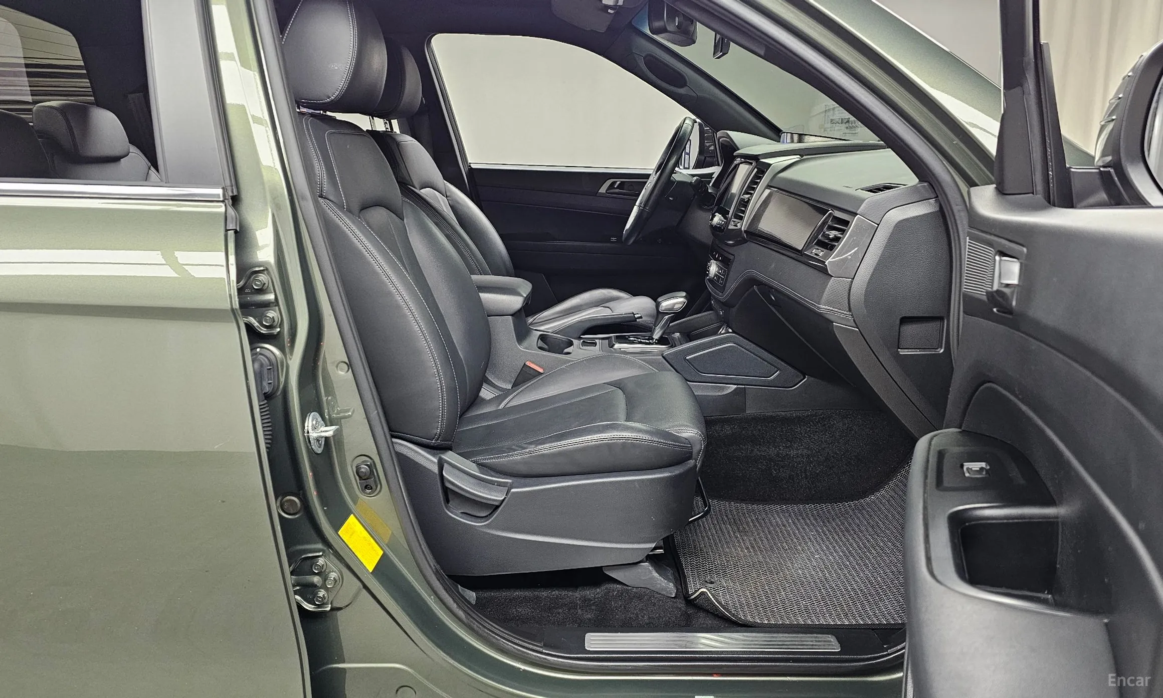 KG Mobility (SsangYong) Rexton Sports превью 11