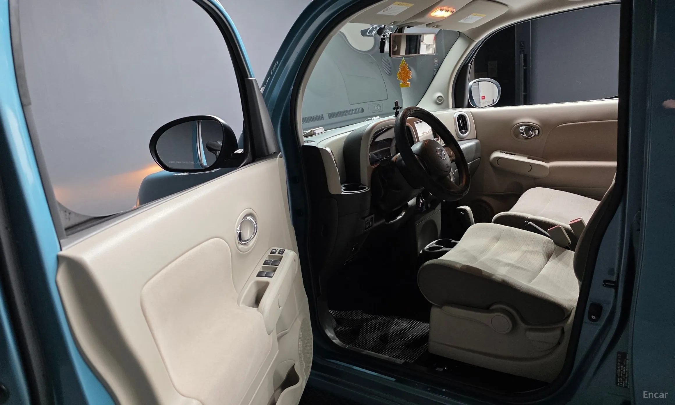 Nissan Cube превью 10