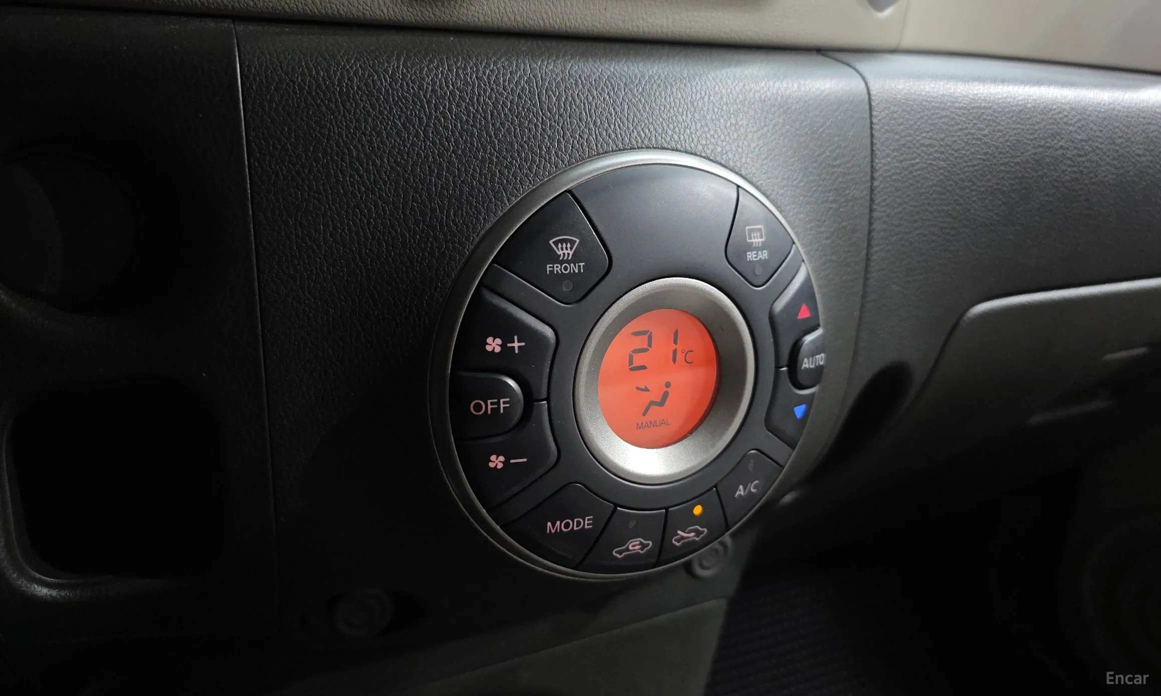 Nissan Cube превью 17