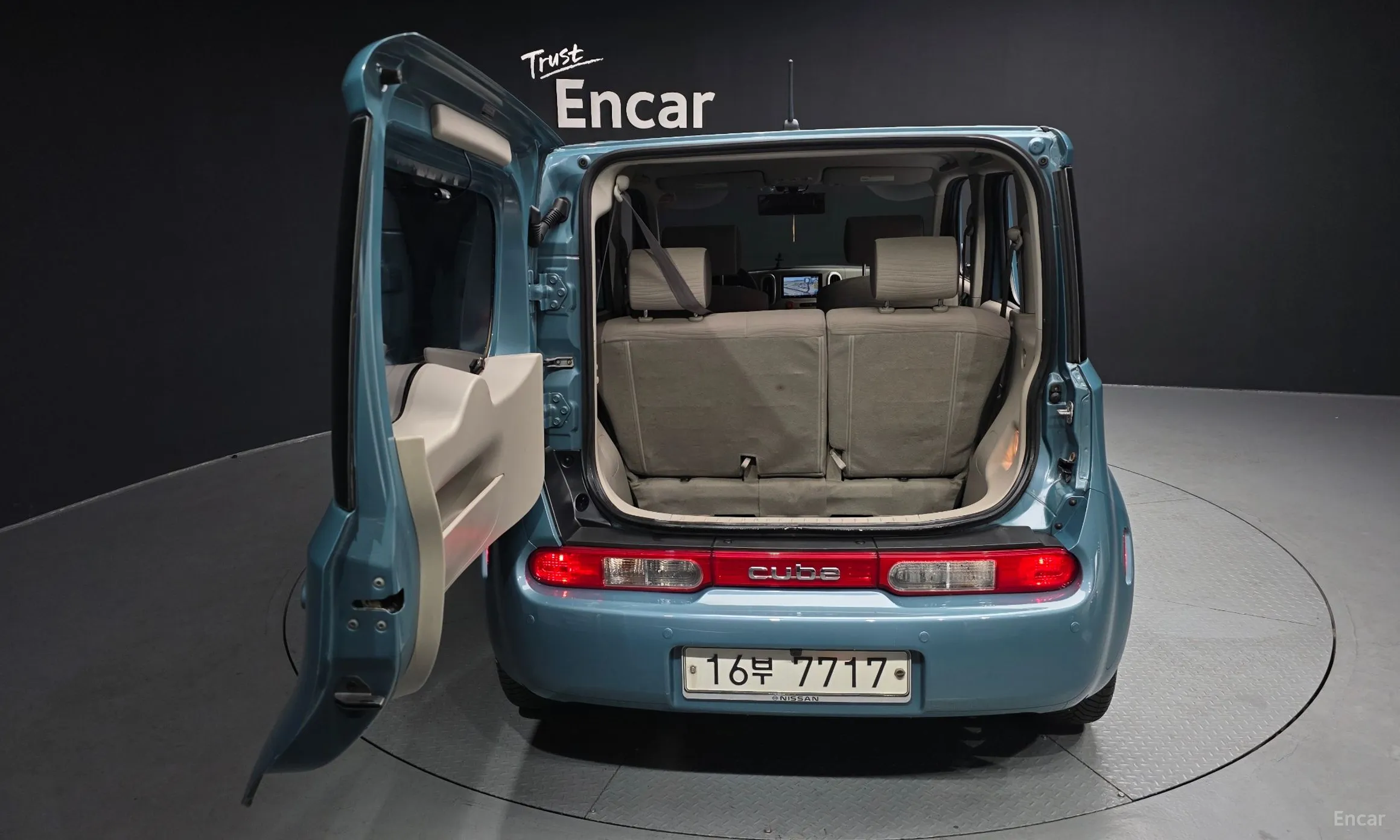 Nissan Cube превью 20