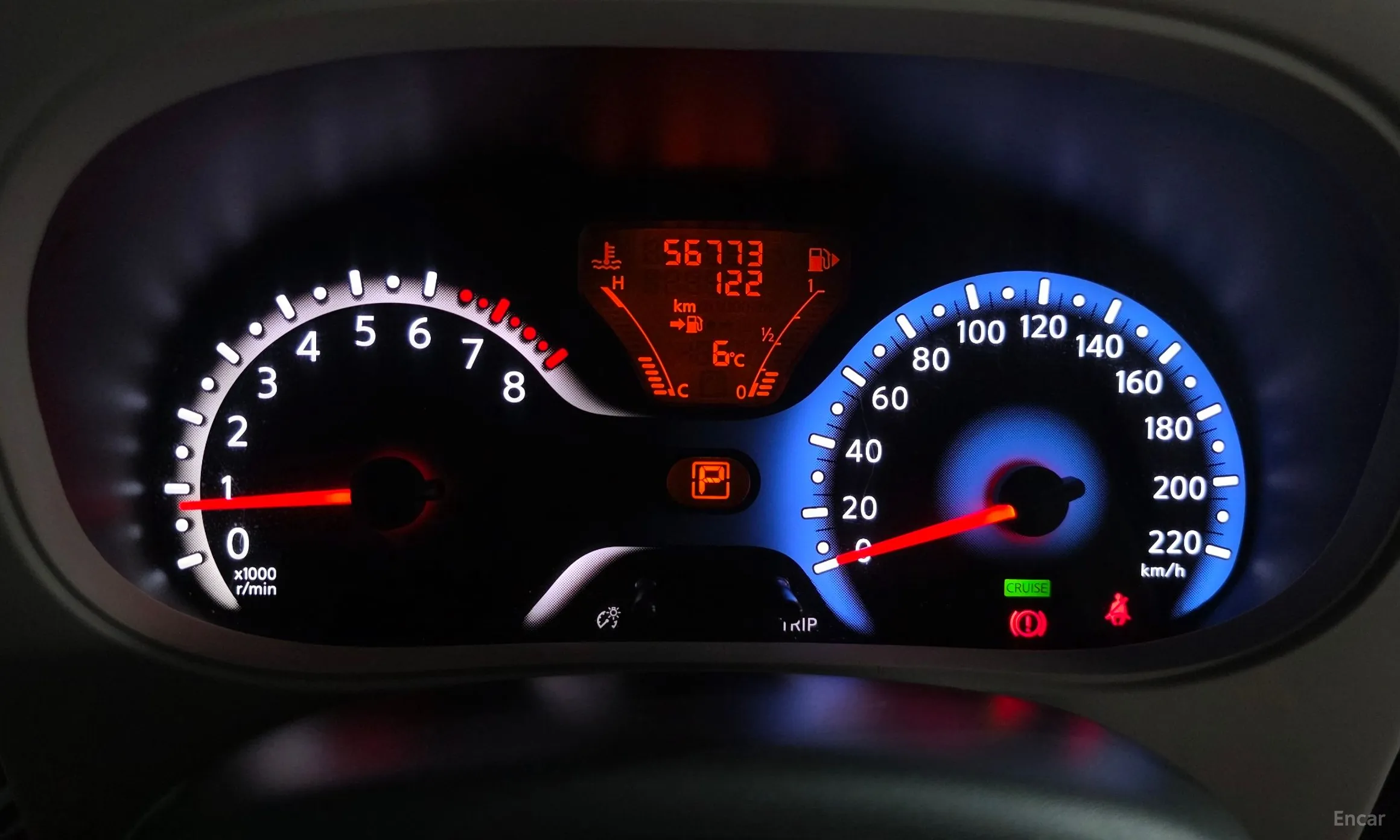 Nissan Cube превью 8