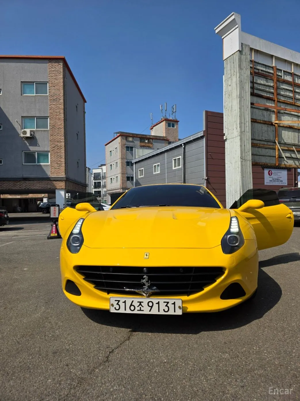 Ferrari California превью 6