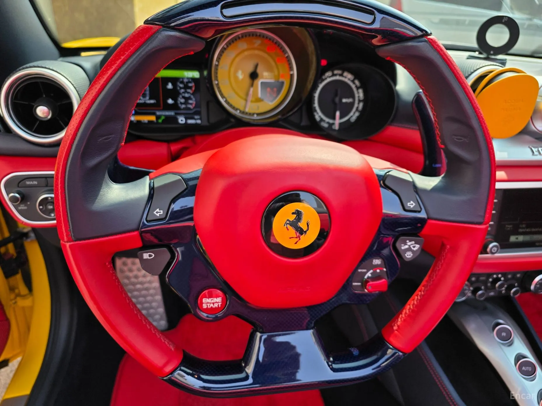 Ferrari California превью 8