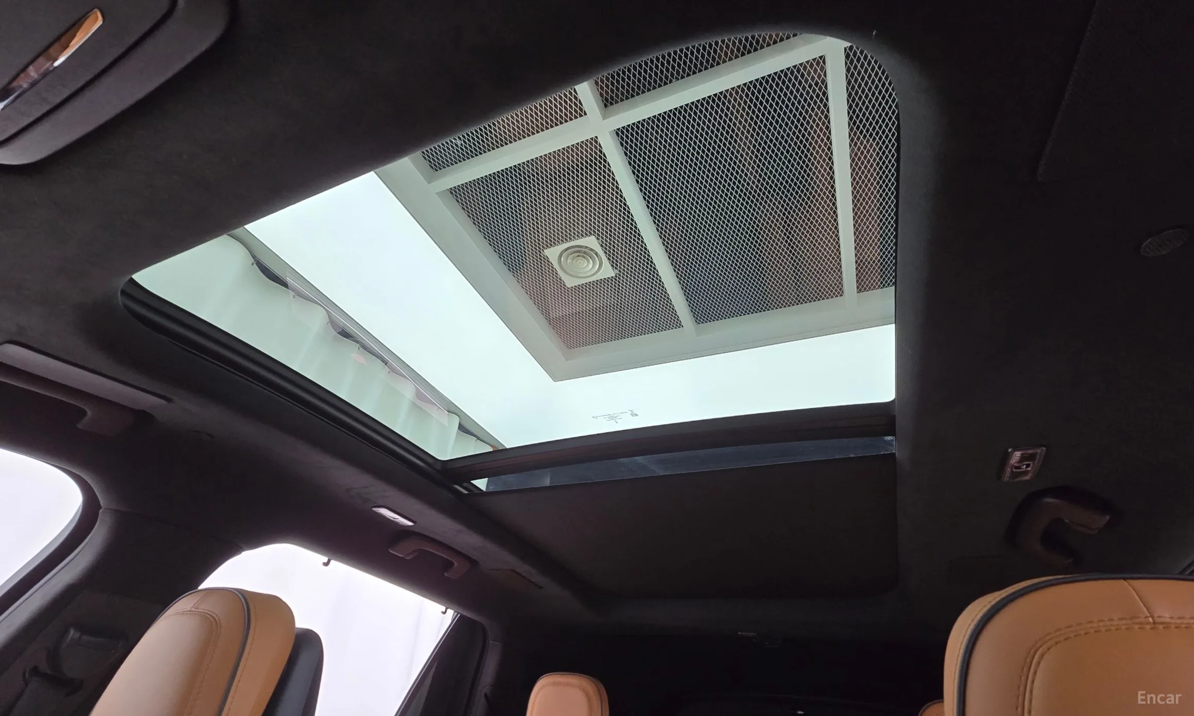 Lincoln Aviator 2nd Generation превью 18