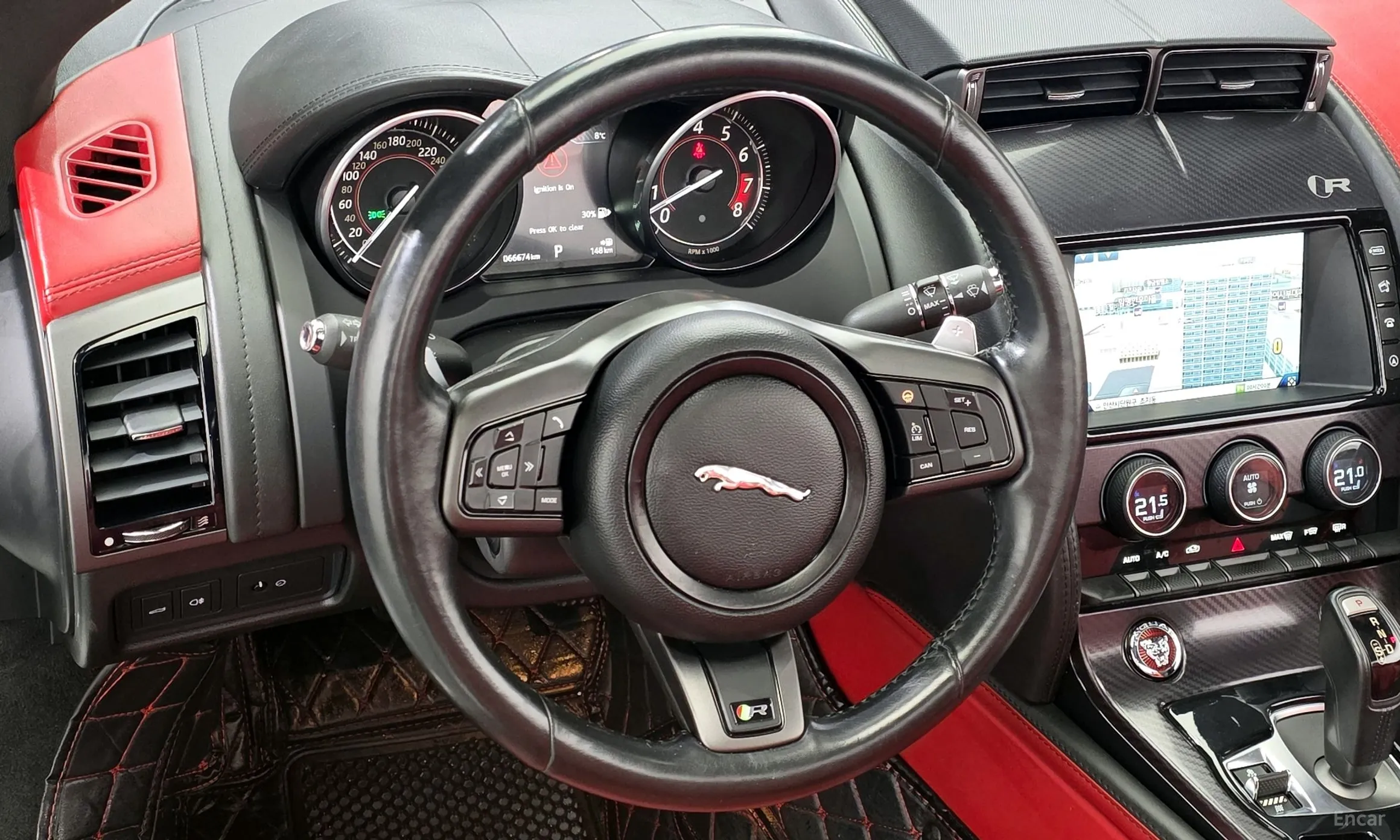 Jaguar F-TYPE превью 12