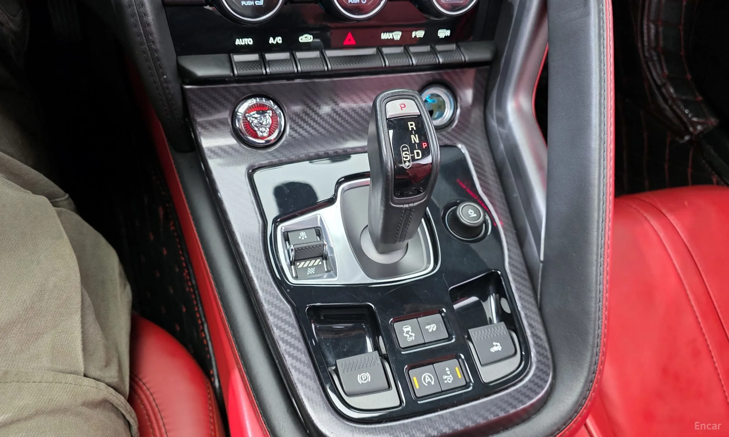 Jaguar F-TYPE превью 9