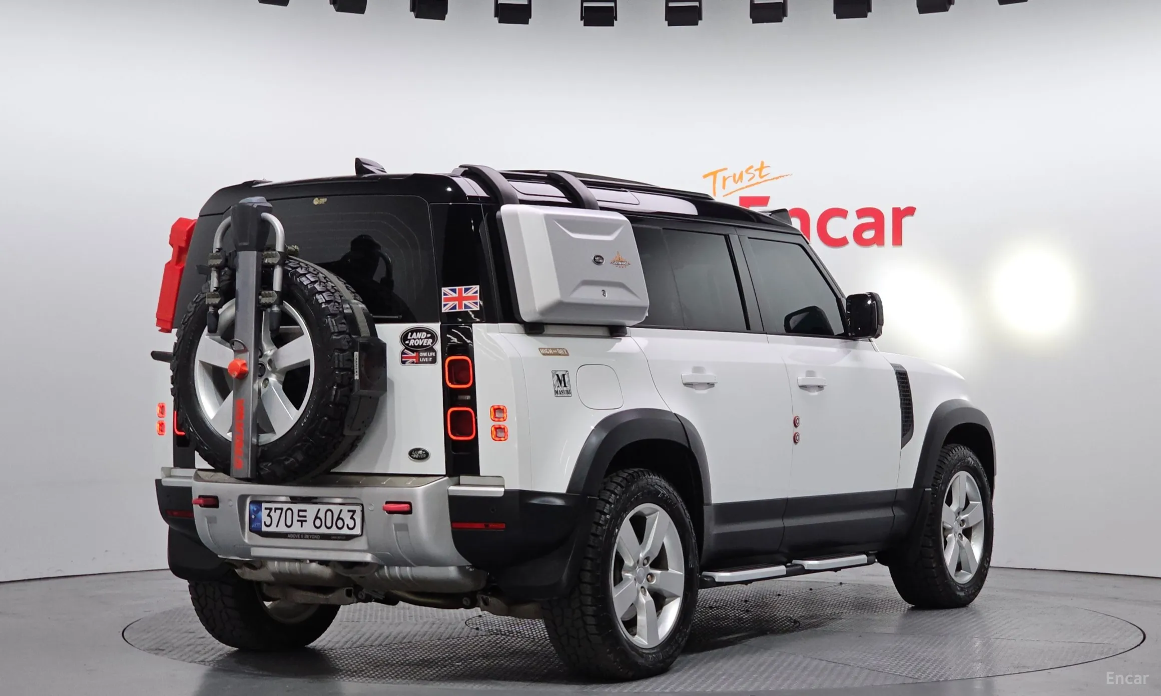 Land Rover Defender (L663)