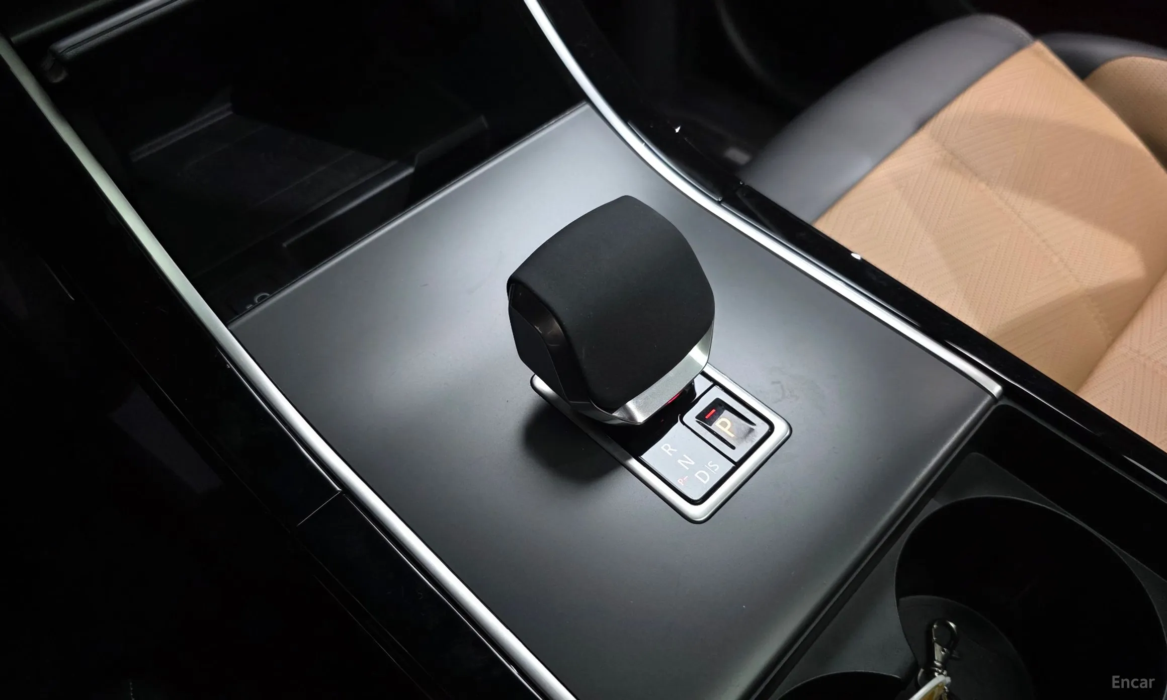 Land Rover Range Rover Bella превью 9