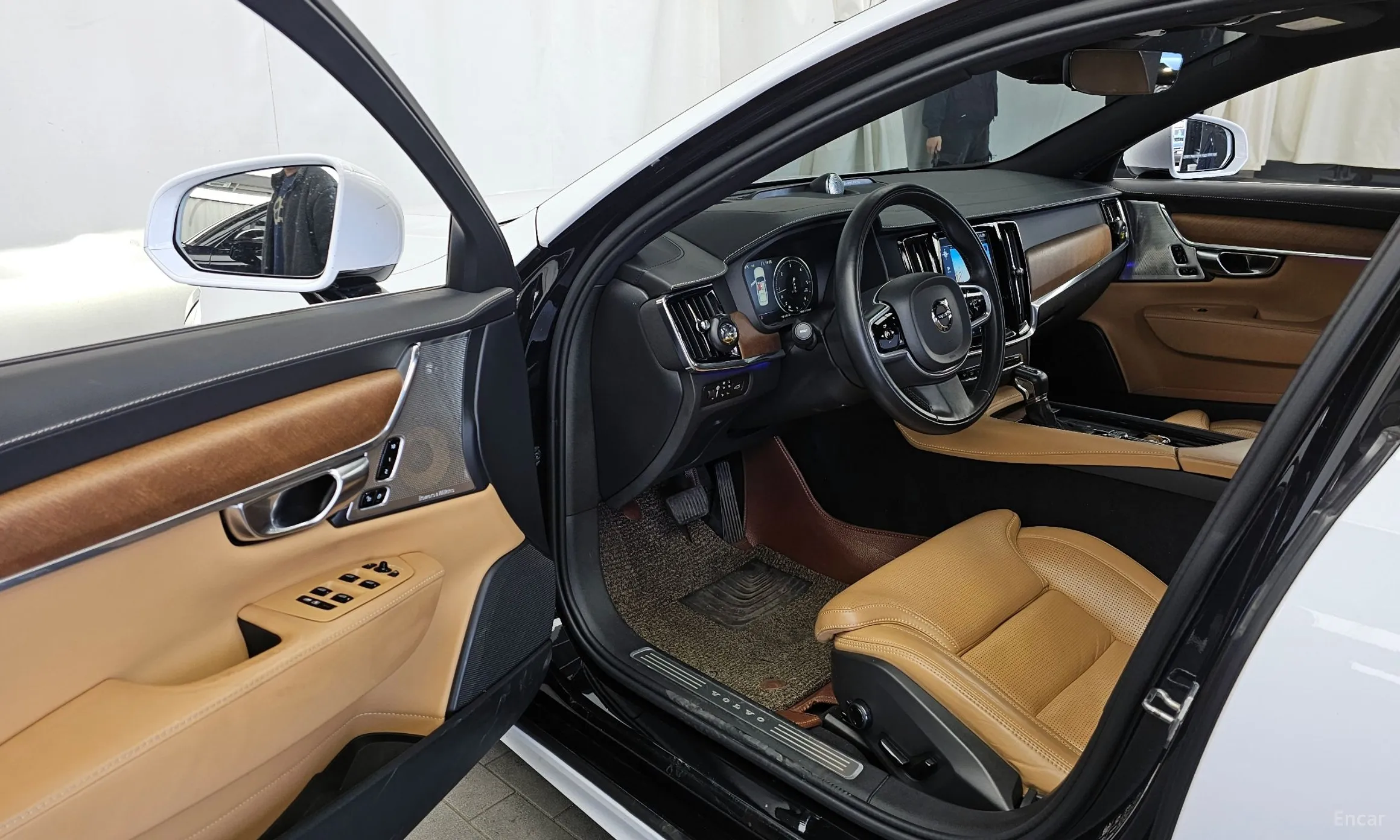 Volvo S90 превью 10