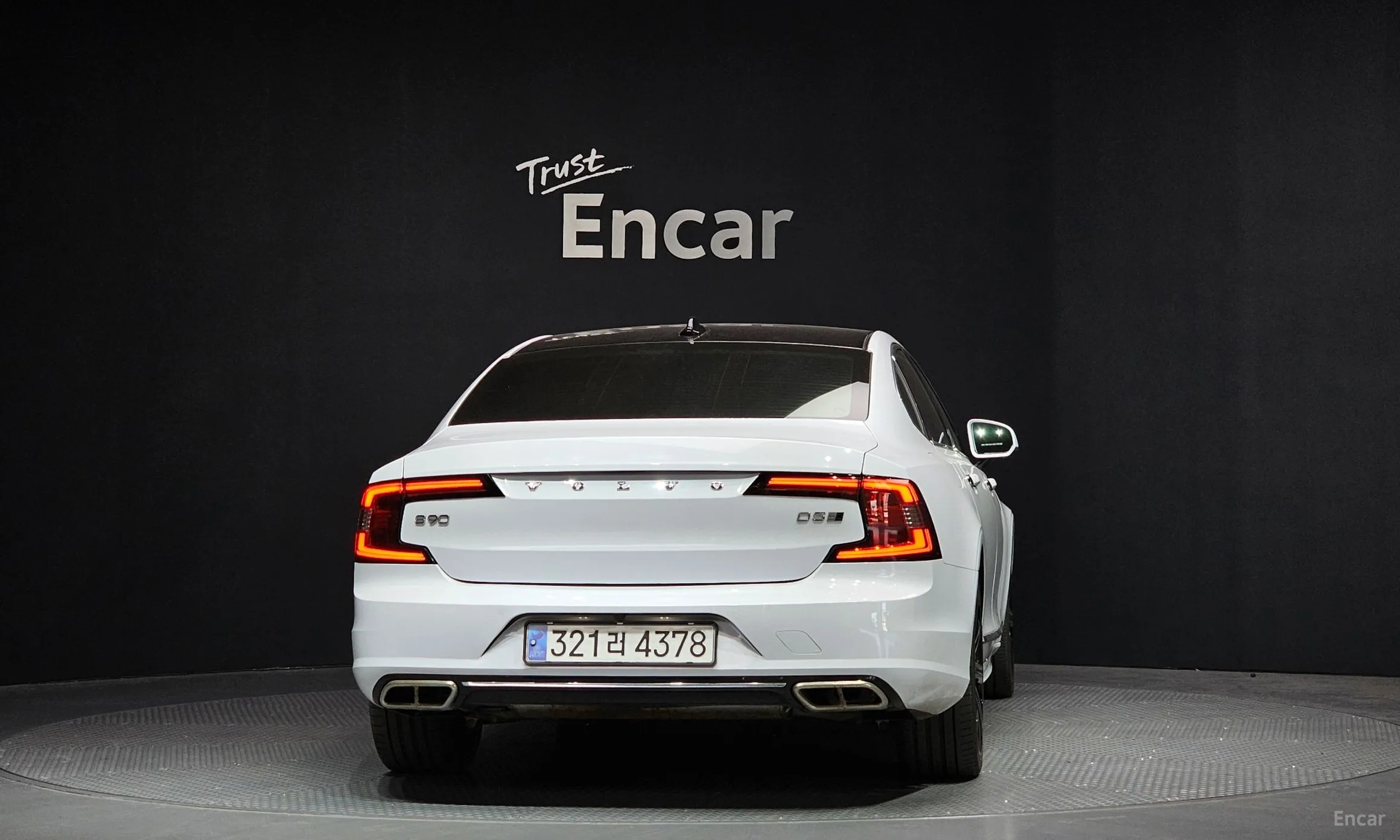 Volvo S90 превью 4