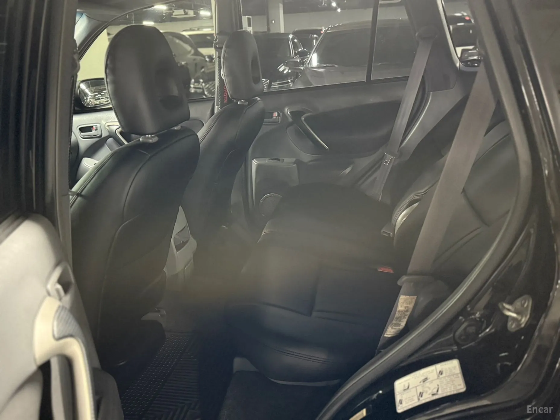 Toyota RAV4 превью 10