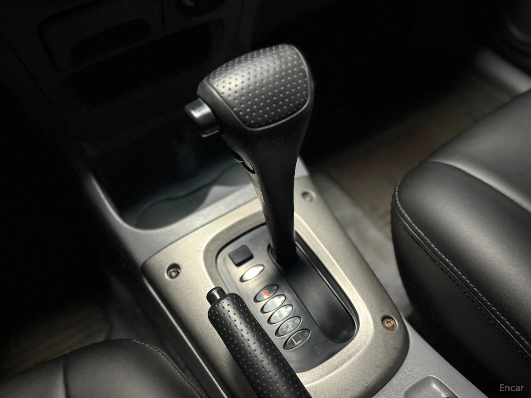 Toyota RAV4 превью 15