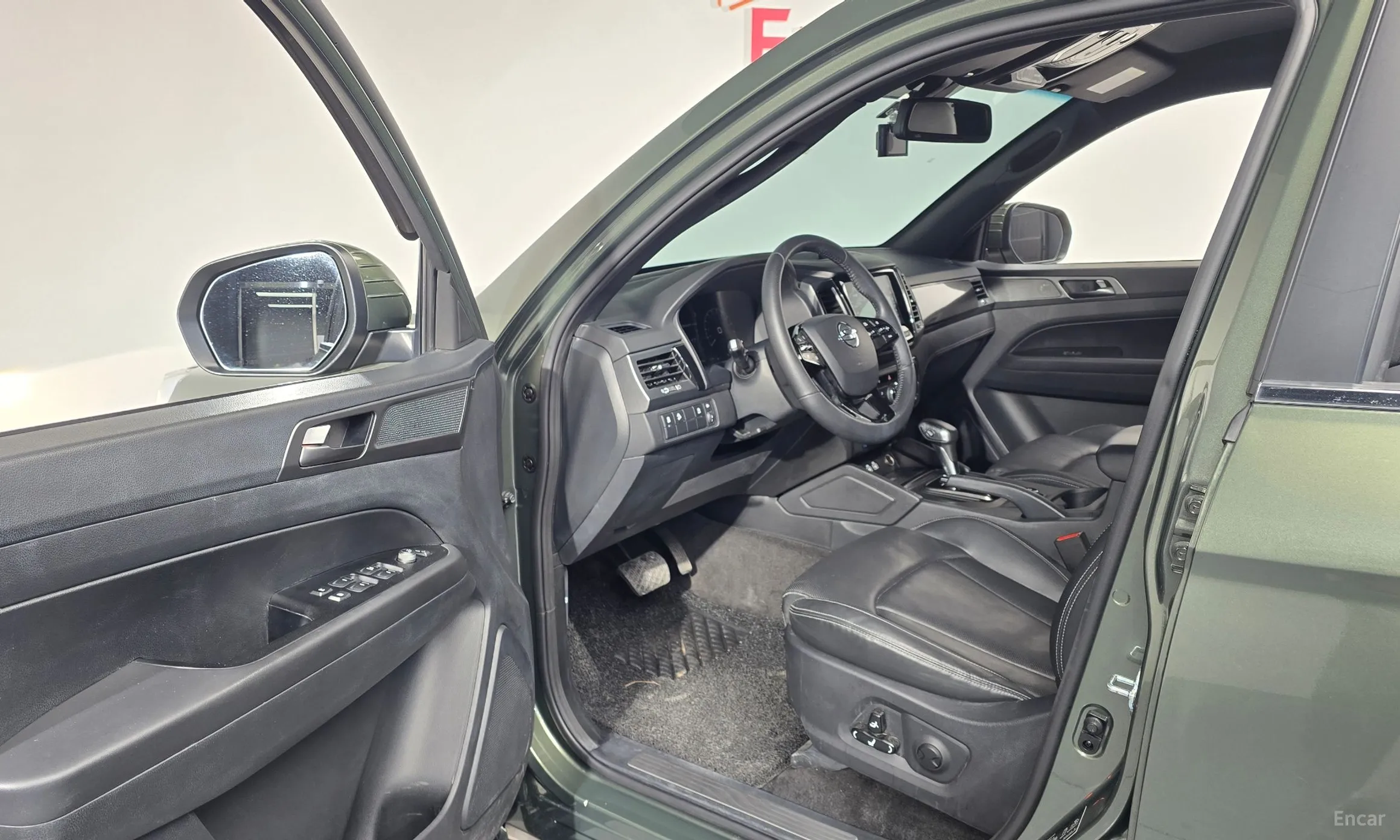 KG Mobility (SsangYong) Rexton Sports Khan превью 10