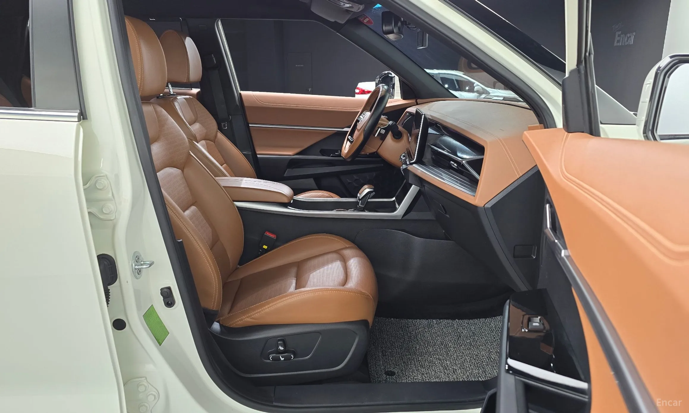 KG Mobility (SsangYong) Torres превью 11