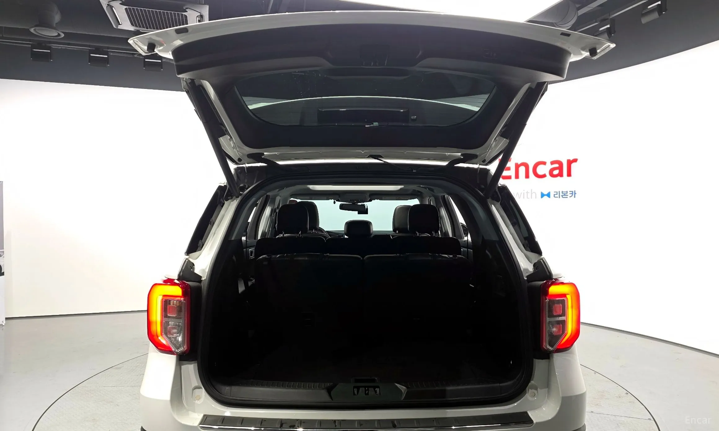 Ford Explorer 6th Generation превью 20