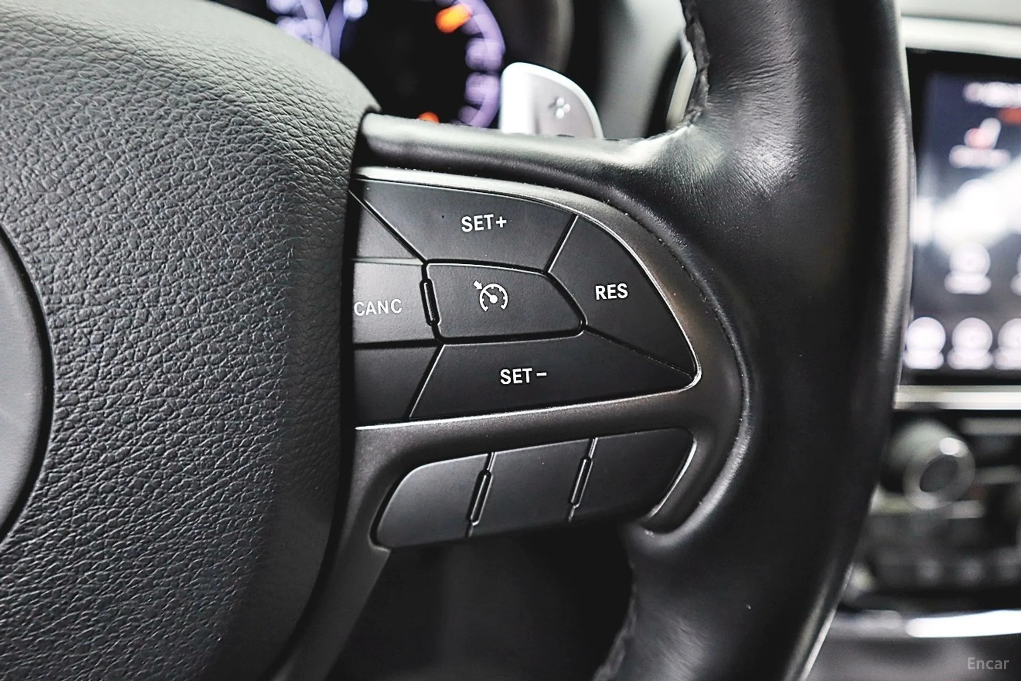 Jeep Grand Cherokee превью 10