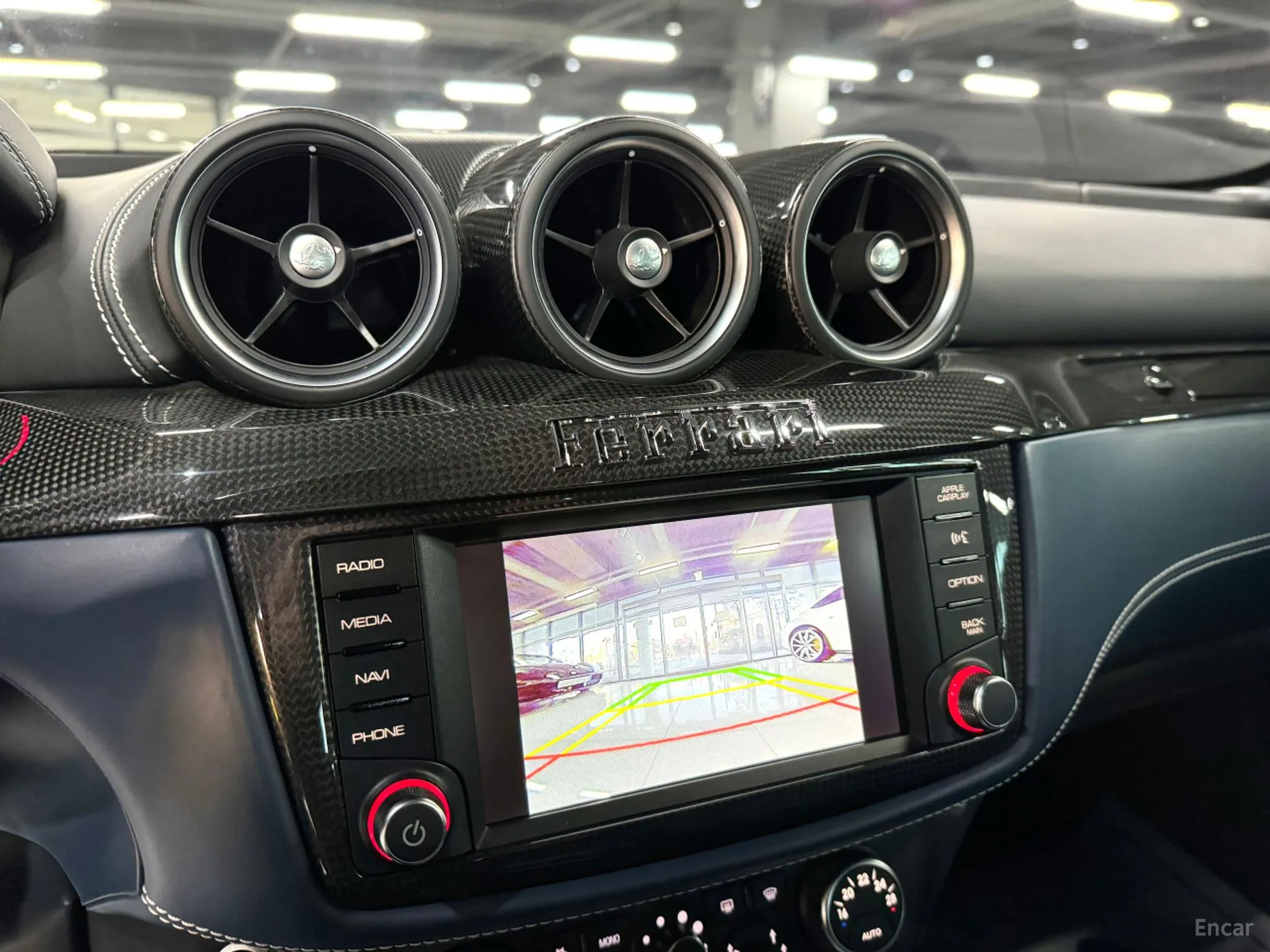 Ferrari FF превью 9