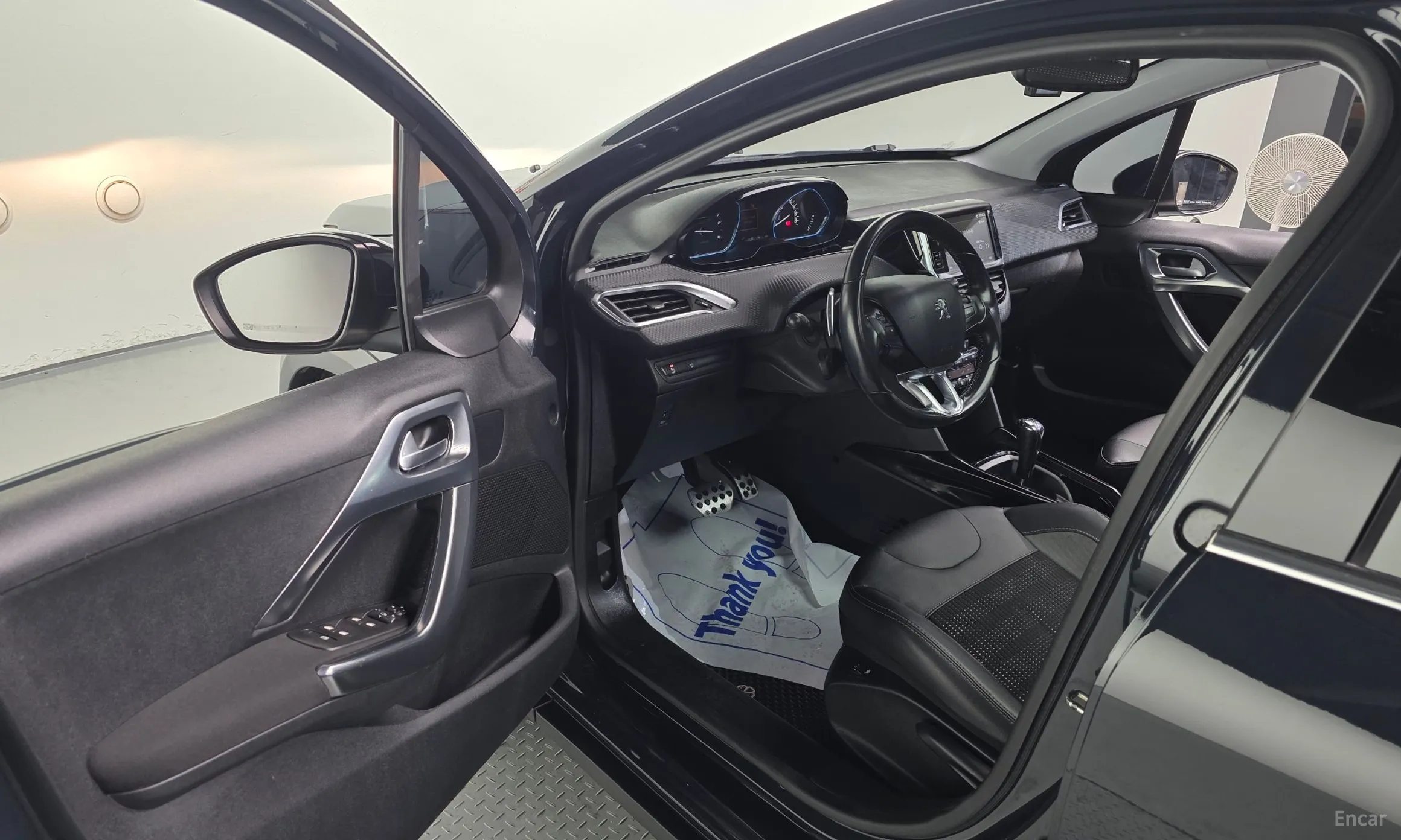 Peugeot 2008. превью 11