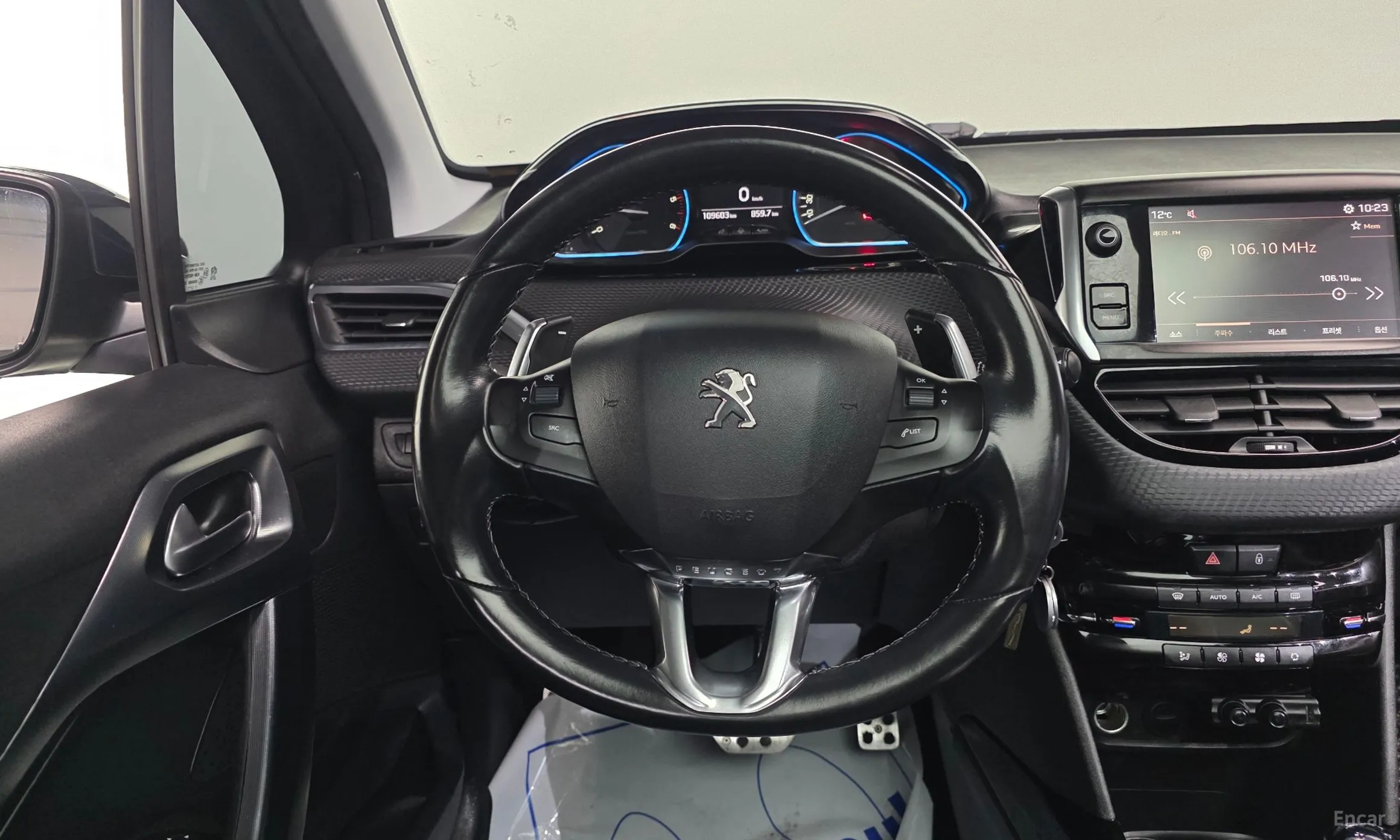 Peugeot 2008. превью 13