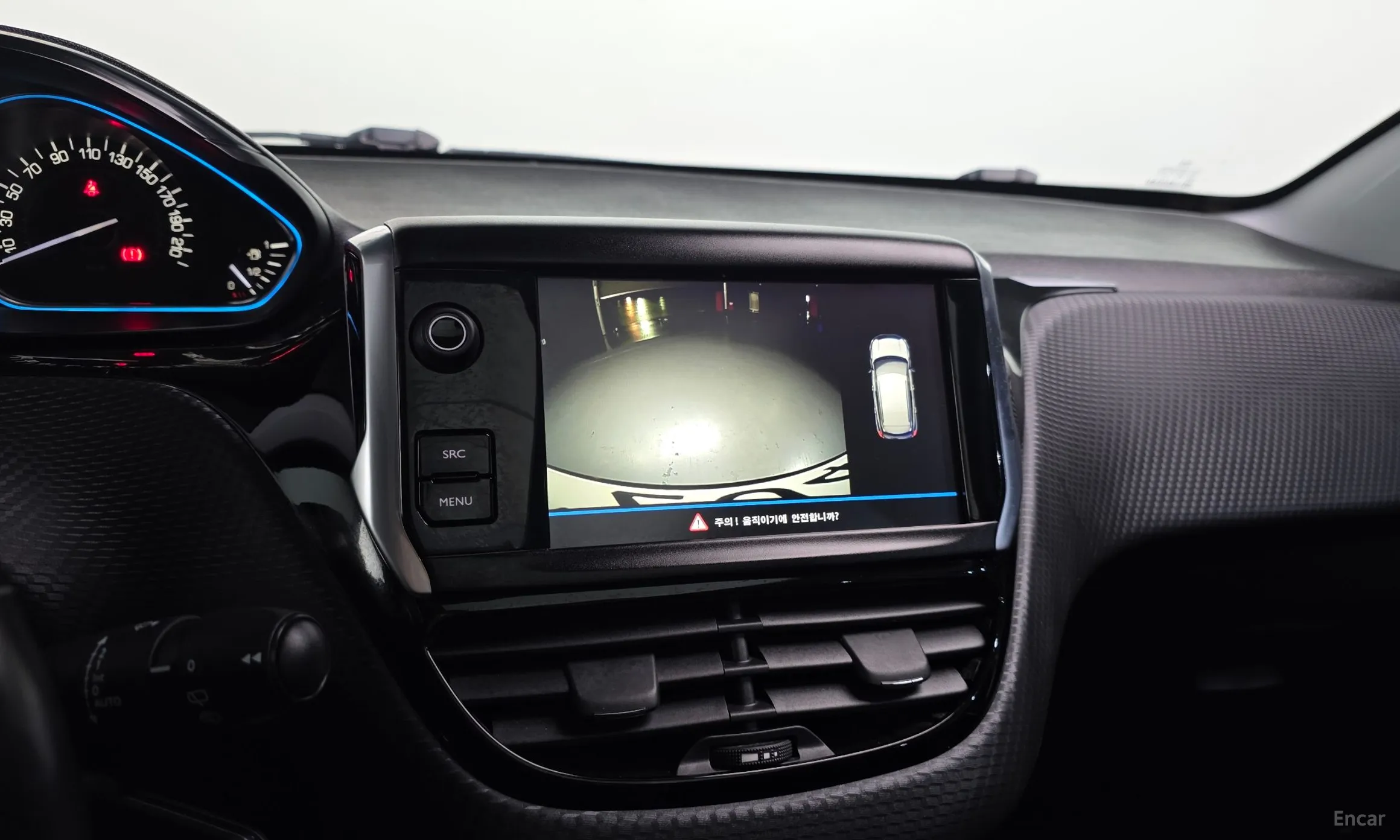 Peugeot 2008. превью 15
