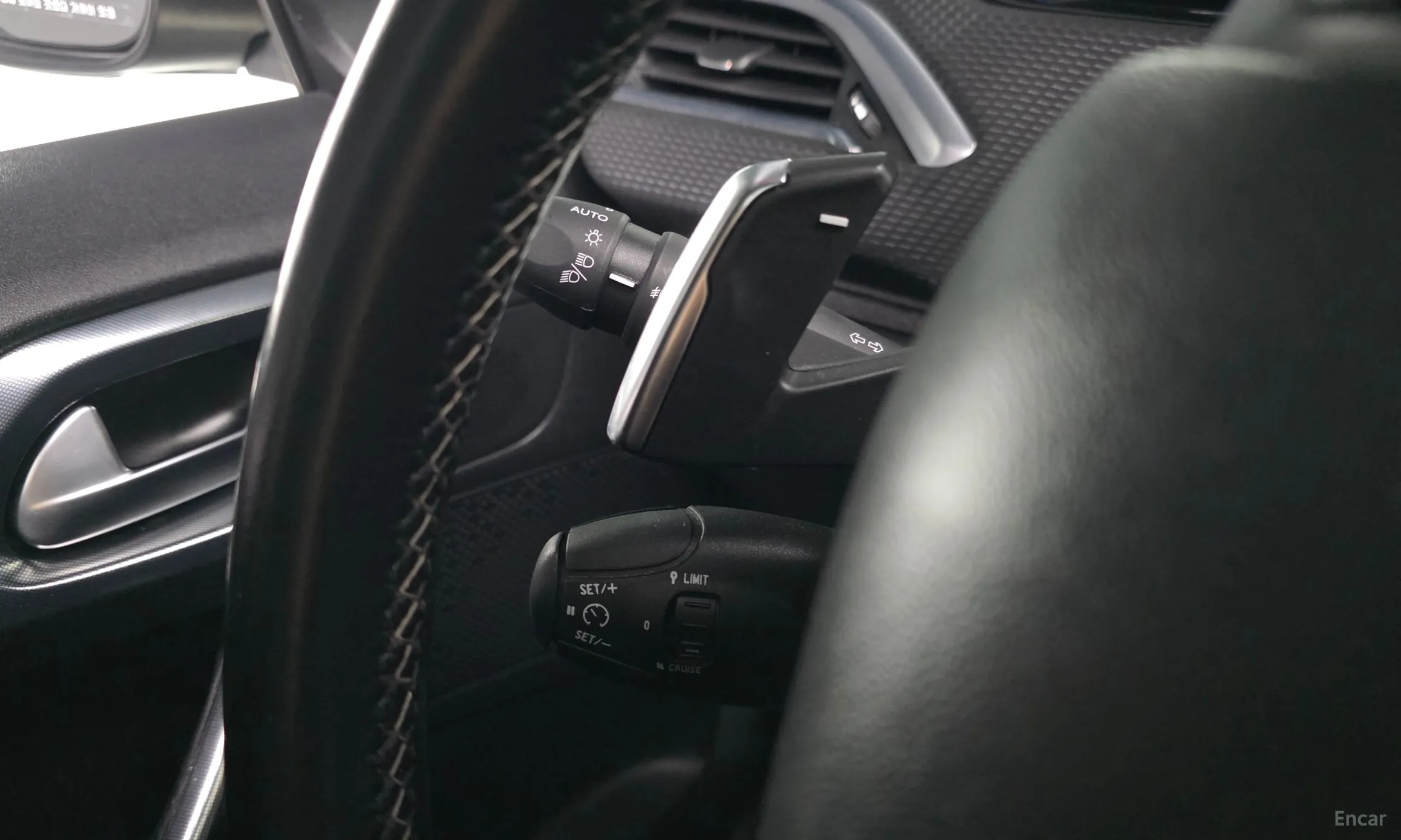 Peugeot 2008. превью 18