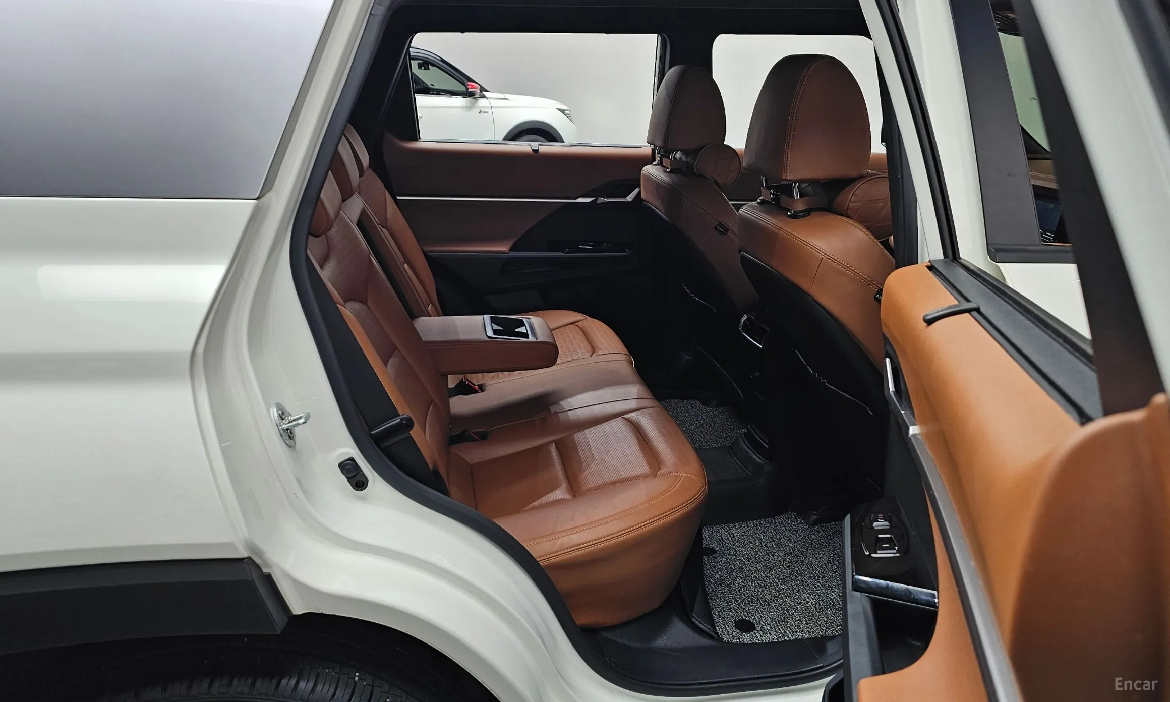 KG Mobility (SsangYong) Torres превью 12