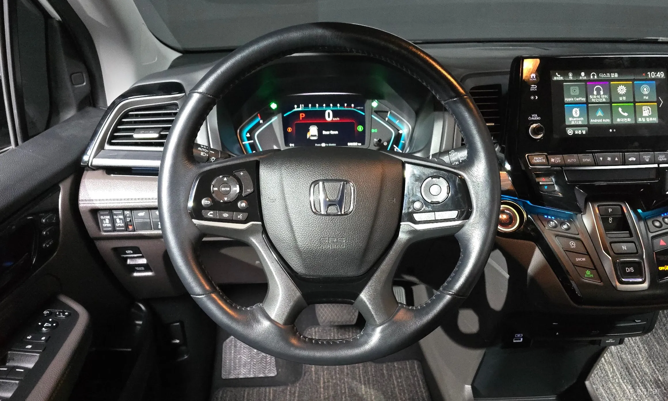 Honda Odyssey превью 13