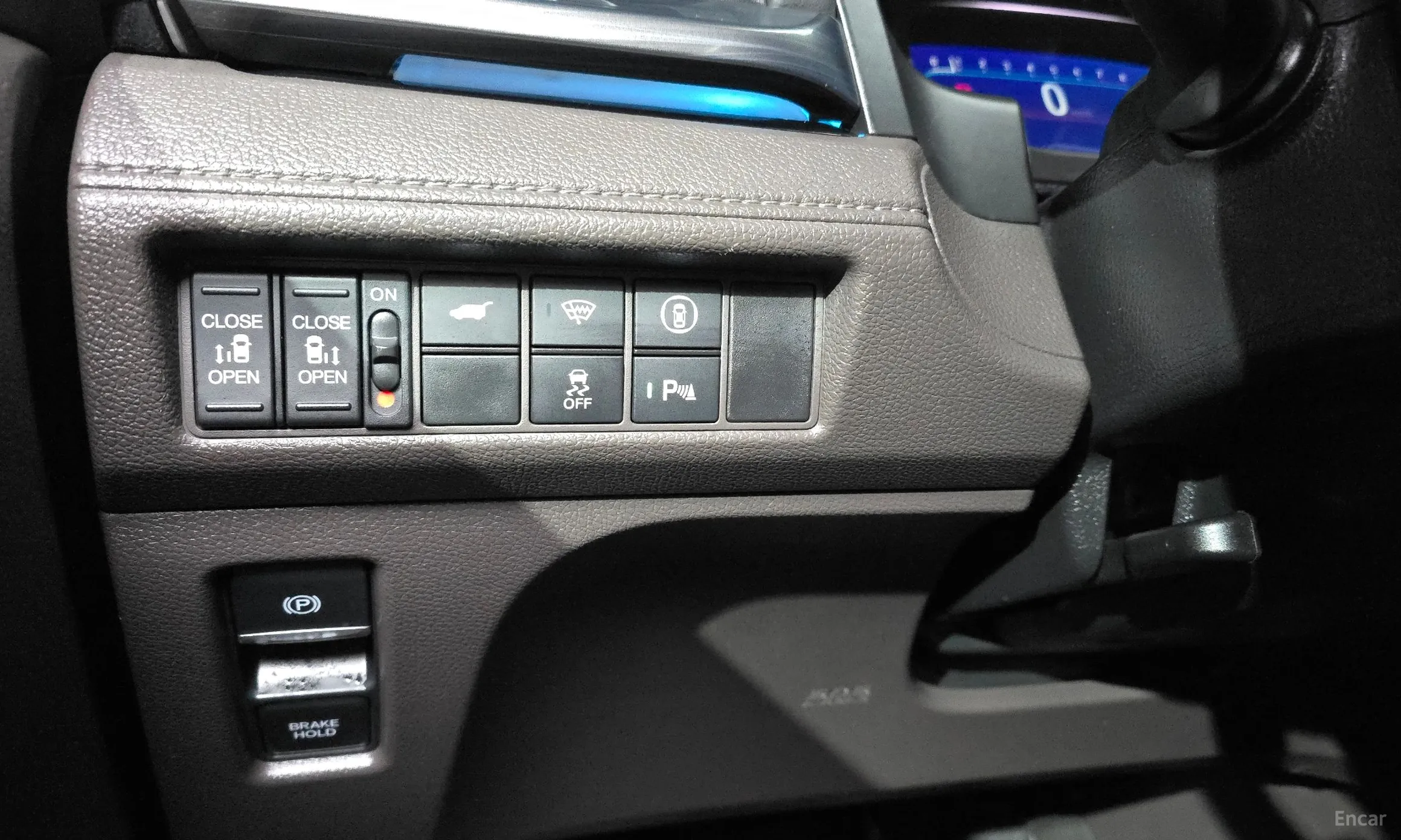 Honda Odyssey превью 17