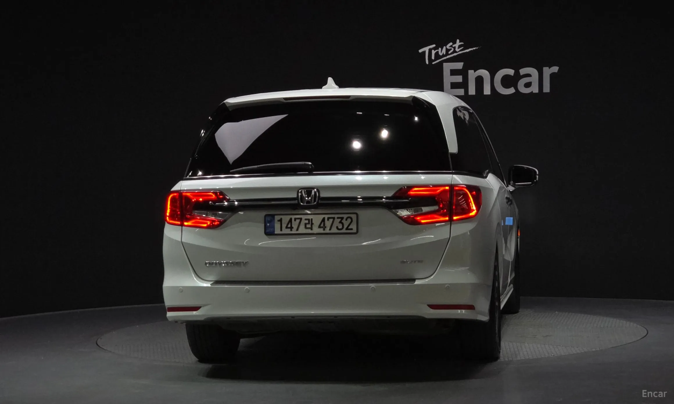 Honda Odyssey превью 4