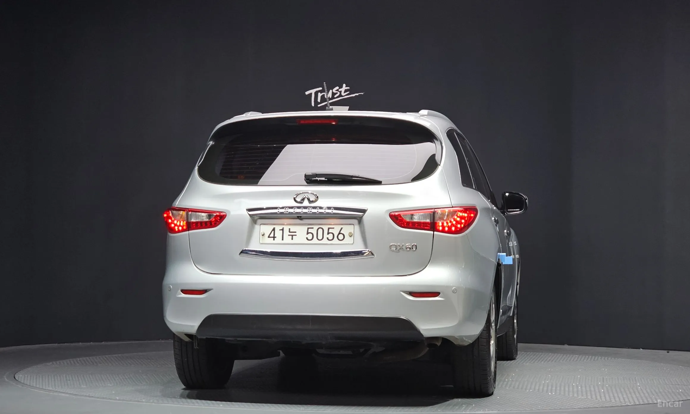 Infiniti QX60 превью 4