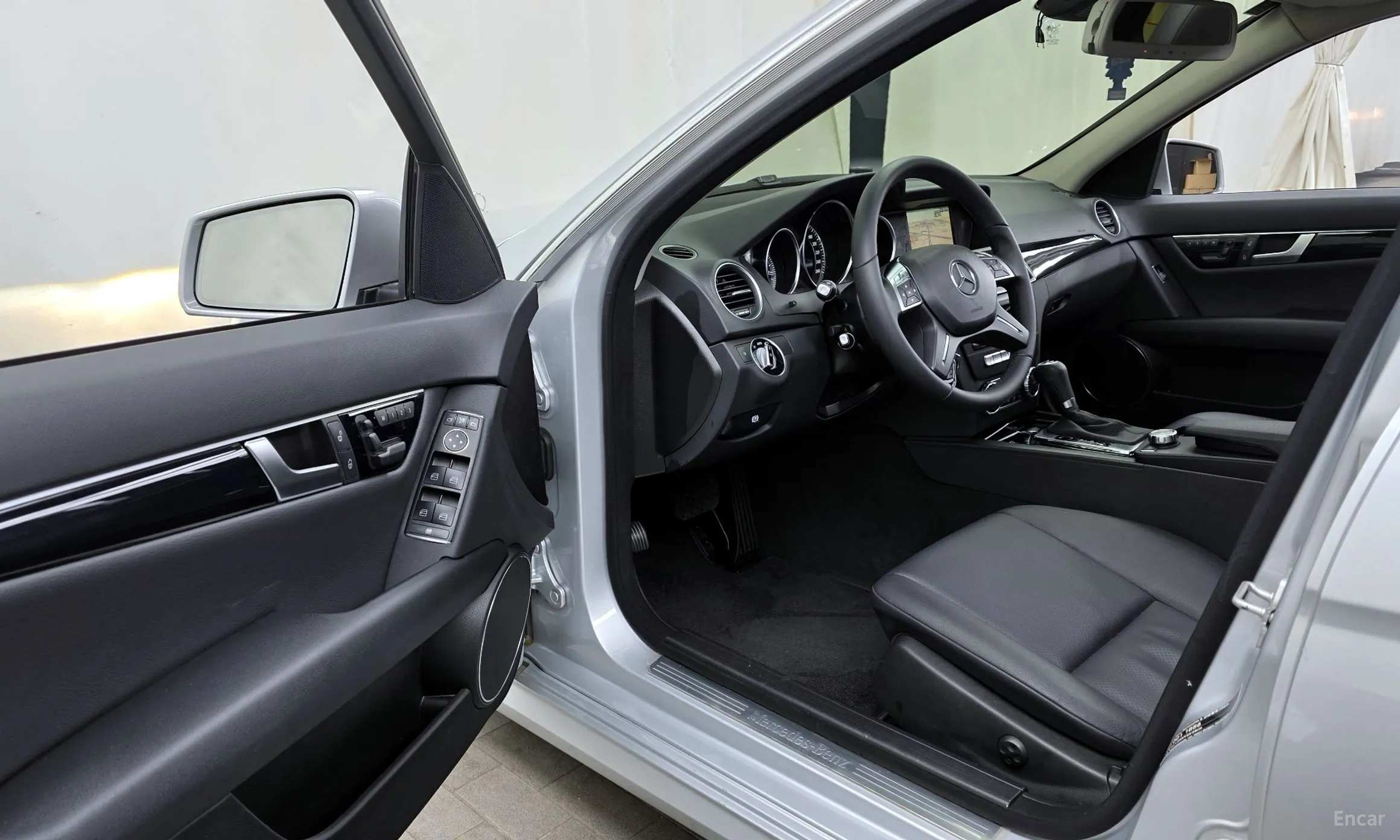 Mercedes Benz C-Class W204 превью 10