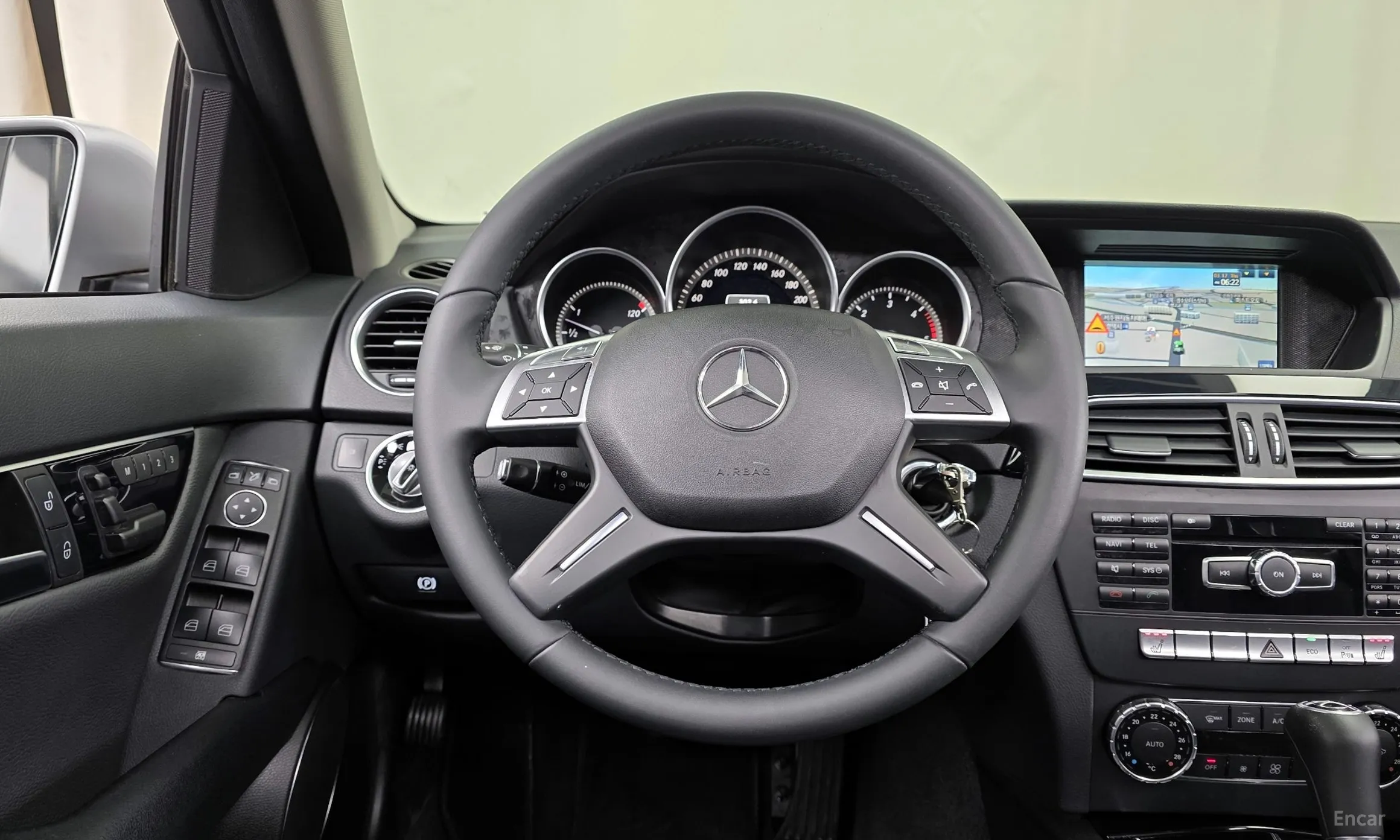 Mercedes Benz C-Class W204 превью 13