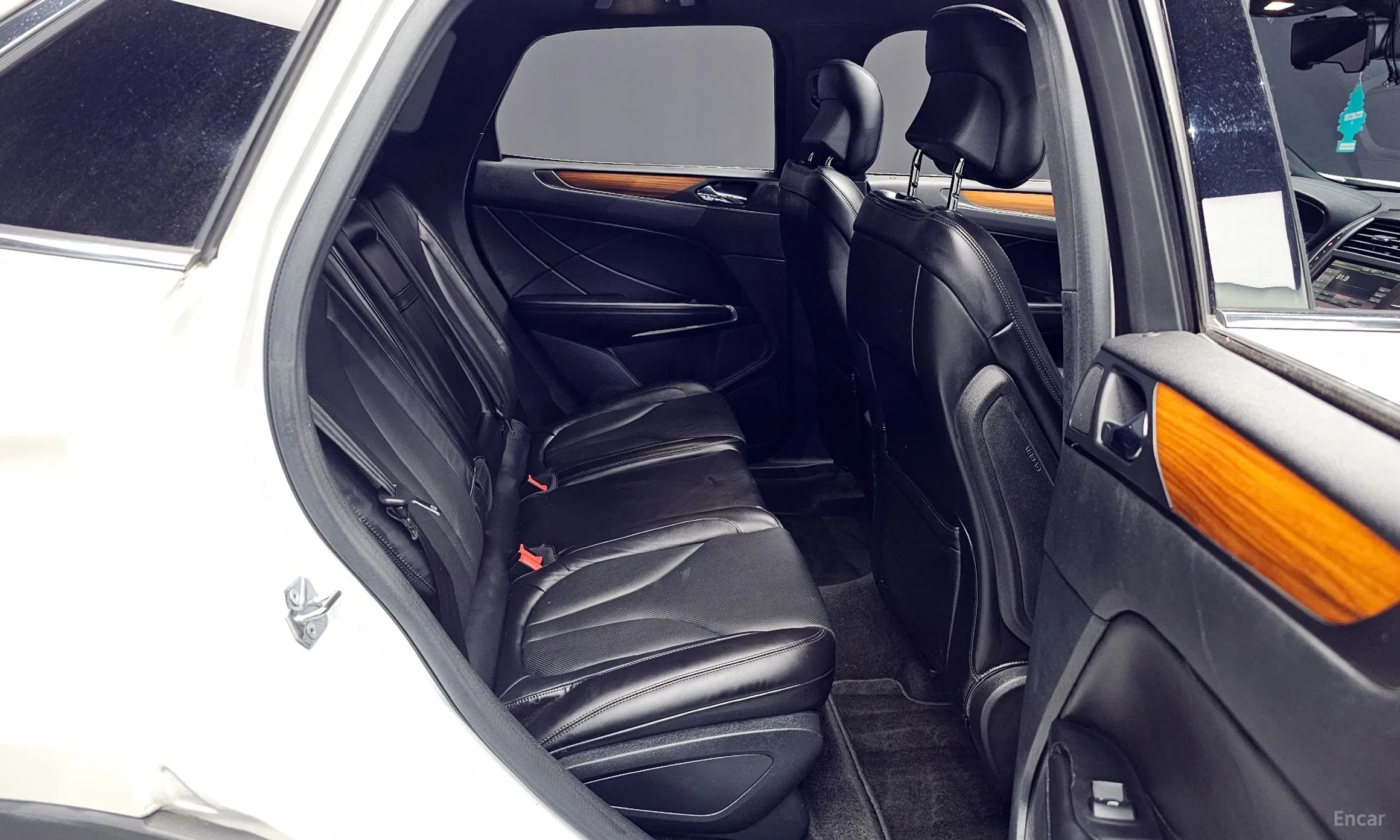 Lincoln MKC превью 12