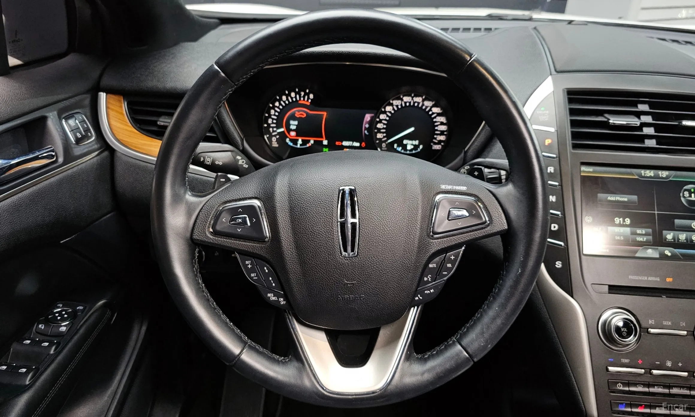 Lincoln MKC превью 13