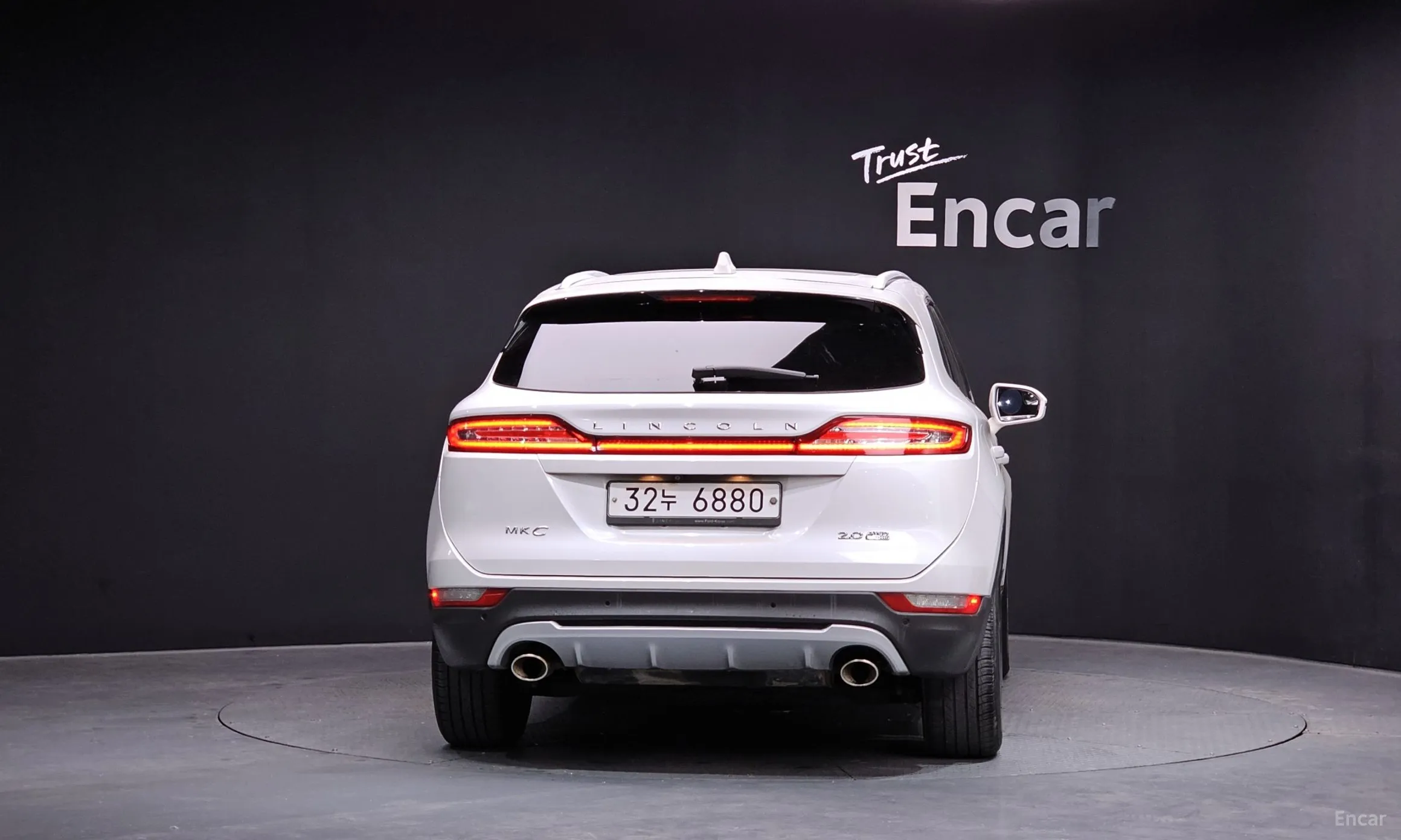 Lincoln MKC превью 4
