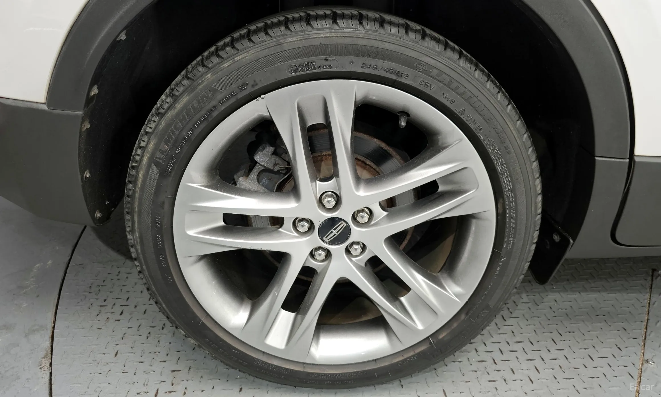 Lincoln MKC превью 5