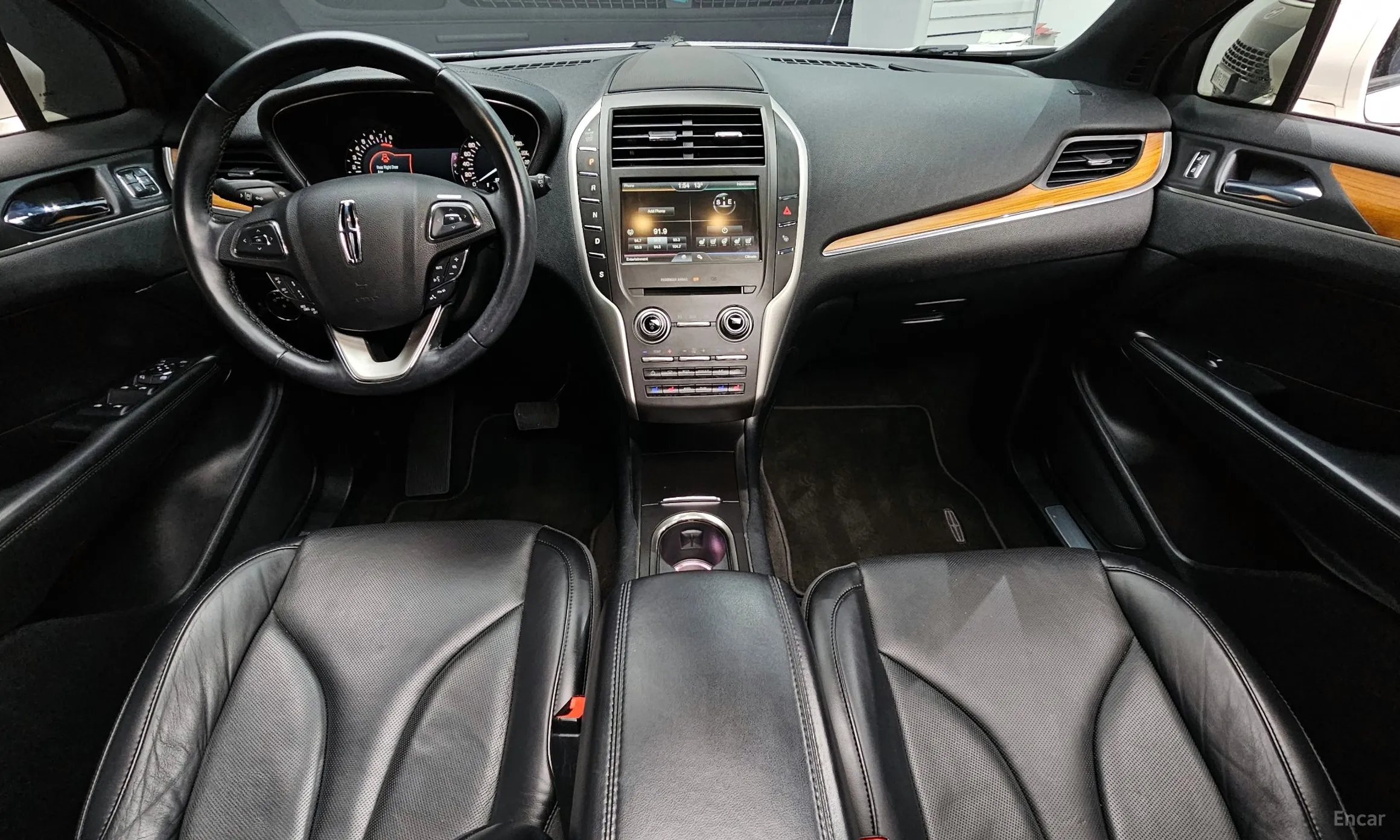 Lincoln MKC превью 7