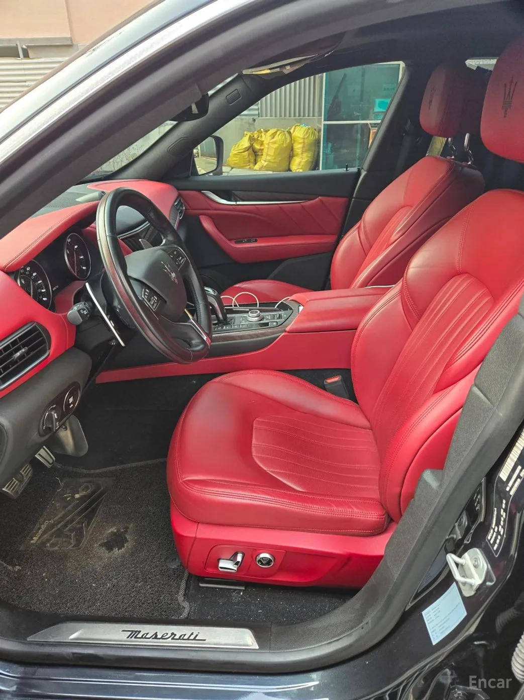 Maserati Levante превью 9