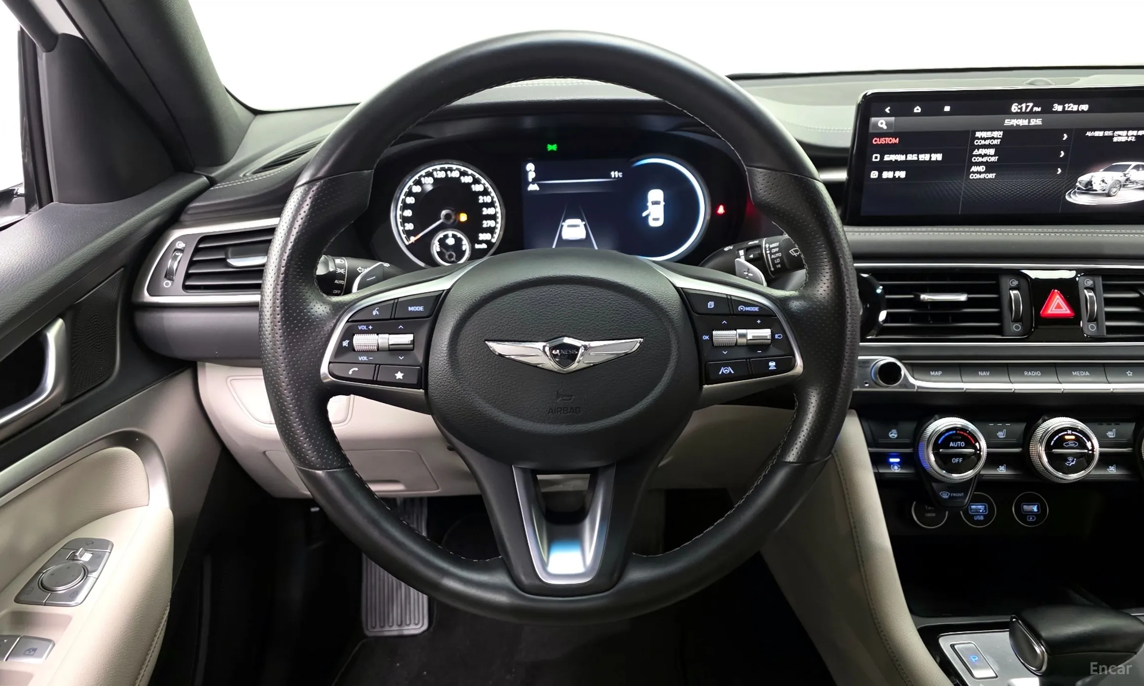 Genesis G70 превью 13