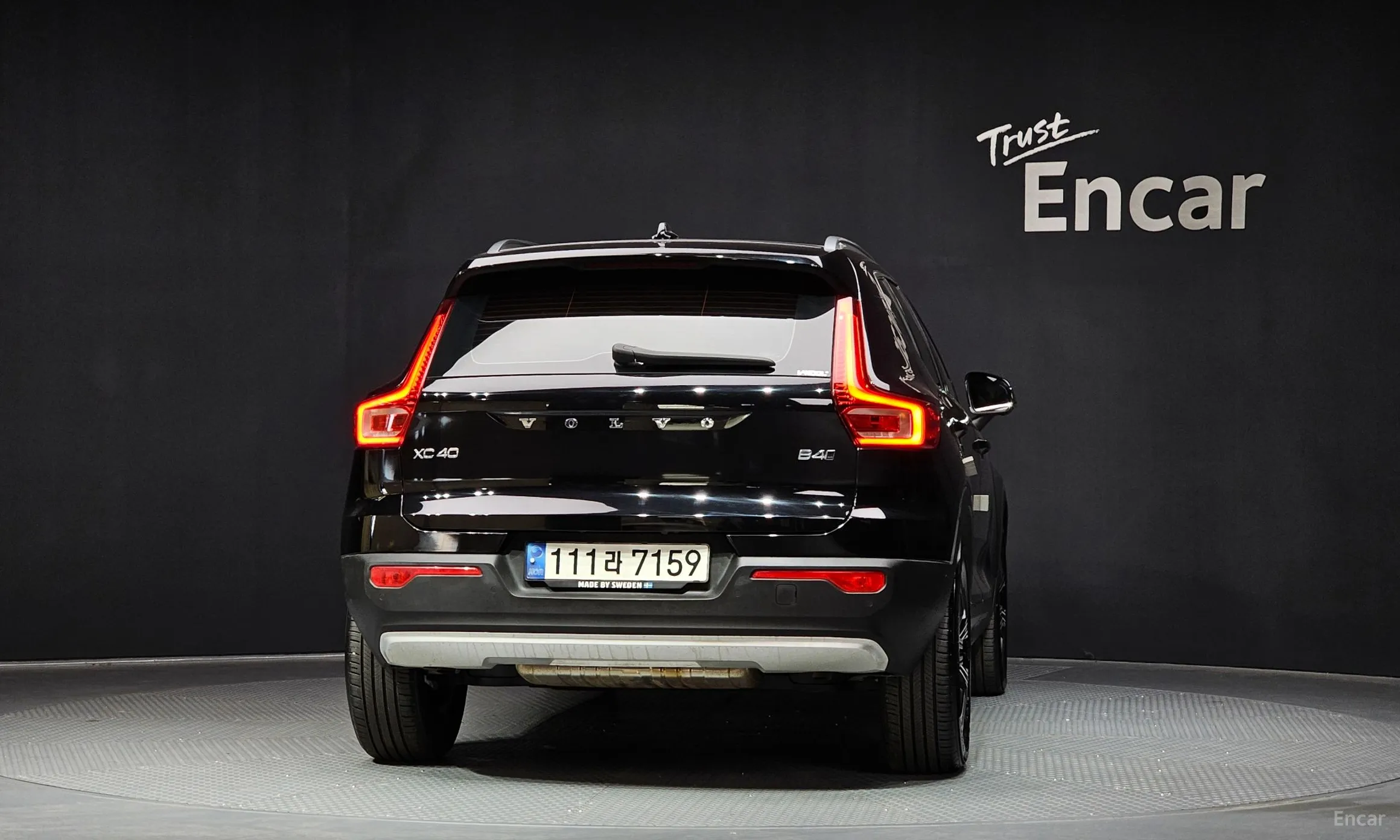 Volvo XC40 превью 4