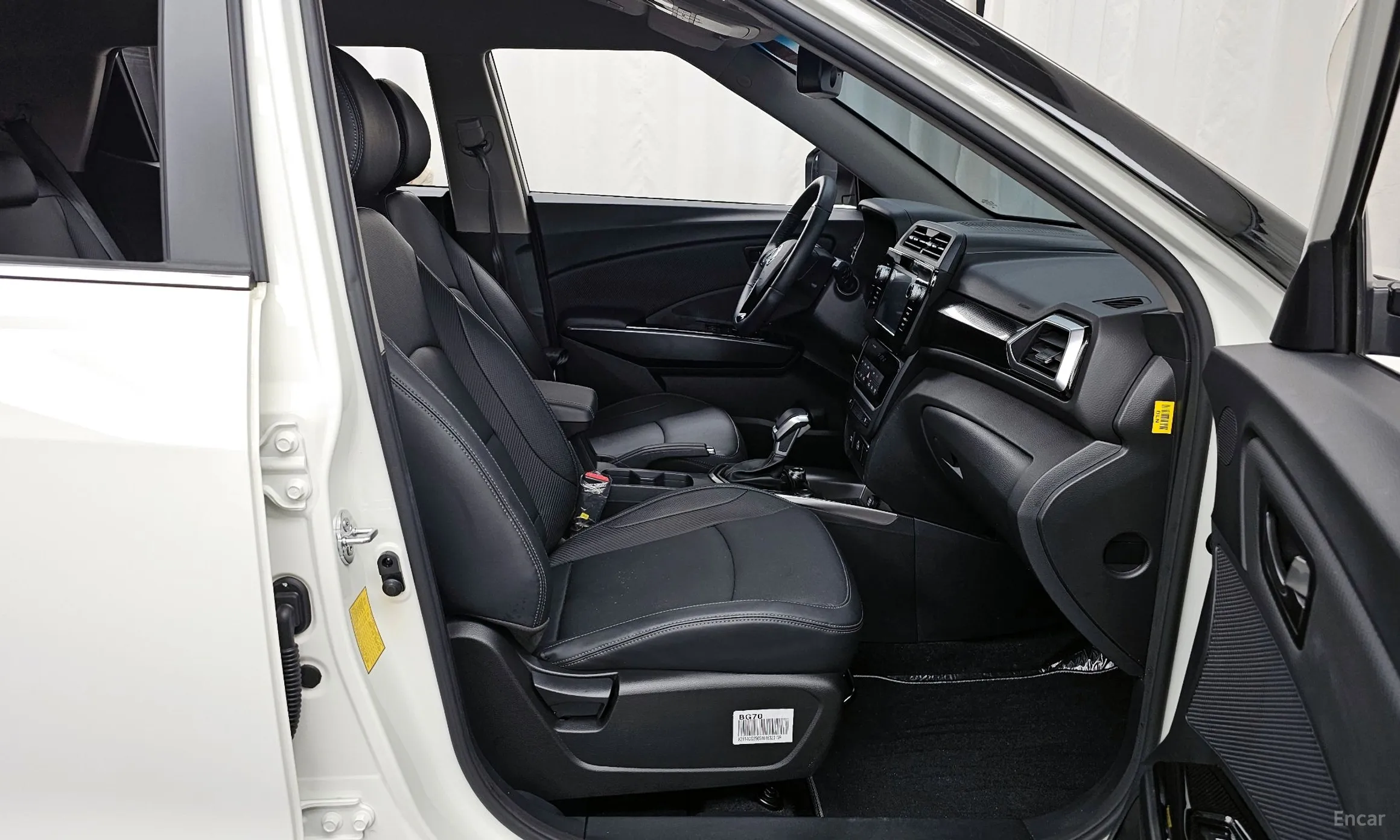 KG Mobility (SsangYong) Tivoli превью 11