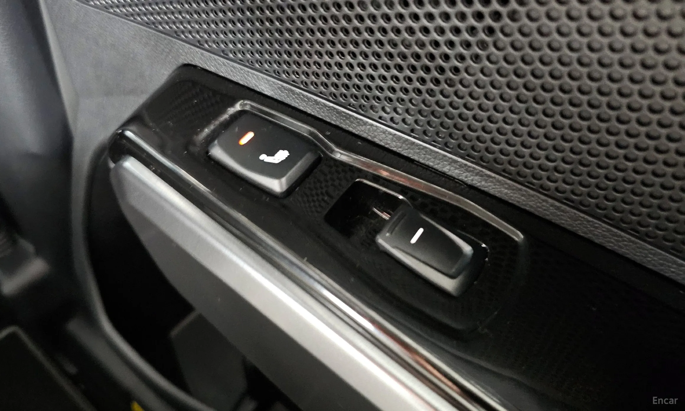 KG Mobility (SsangYong) Tivoli превью 19